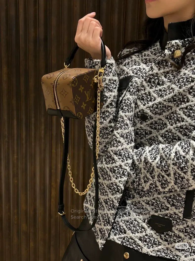 Louis Vuitton Louis Vuitton Black, white and grey 24 diamond-shaped full Size XS / US 0-2 / IT 36-38 - 9 Thumbnail