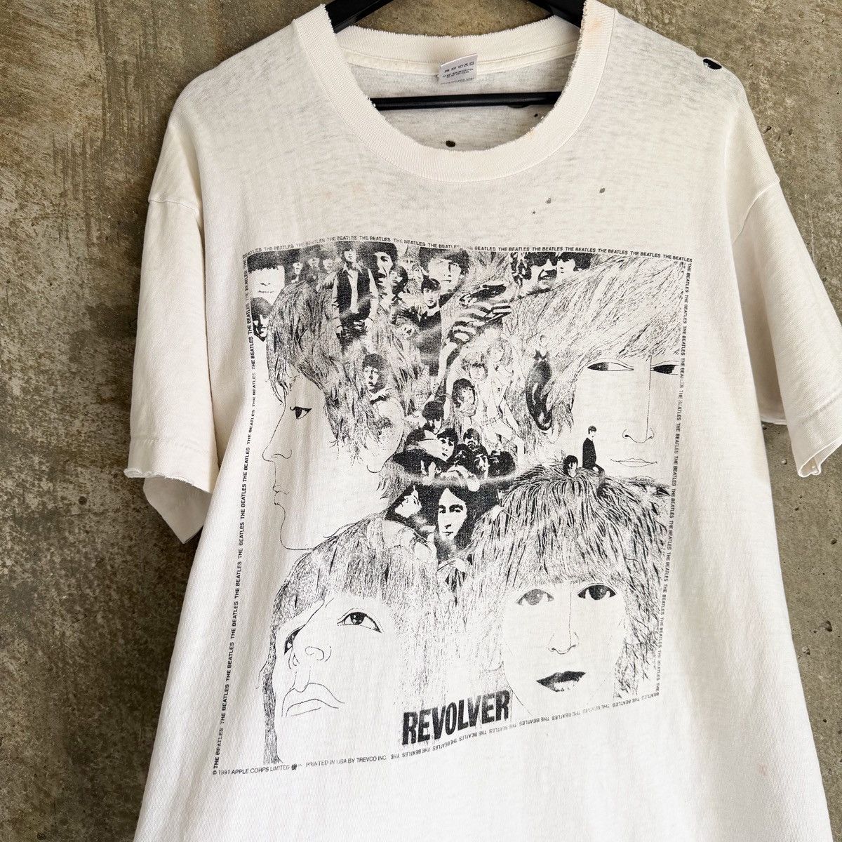 Band Tees 90s THRASHED The Beatles ‘Revolver’ Tee Shirt Size US L / EU 52-54 / 3 - 2 Thumbnail