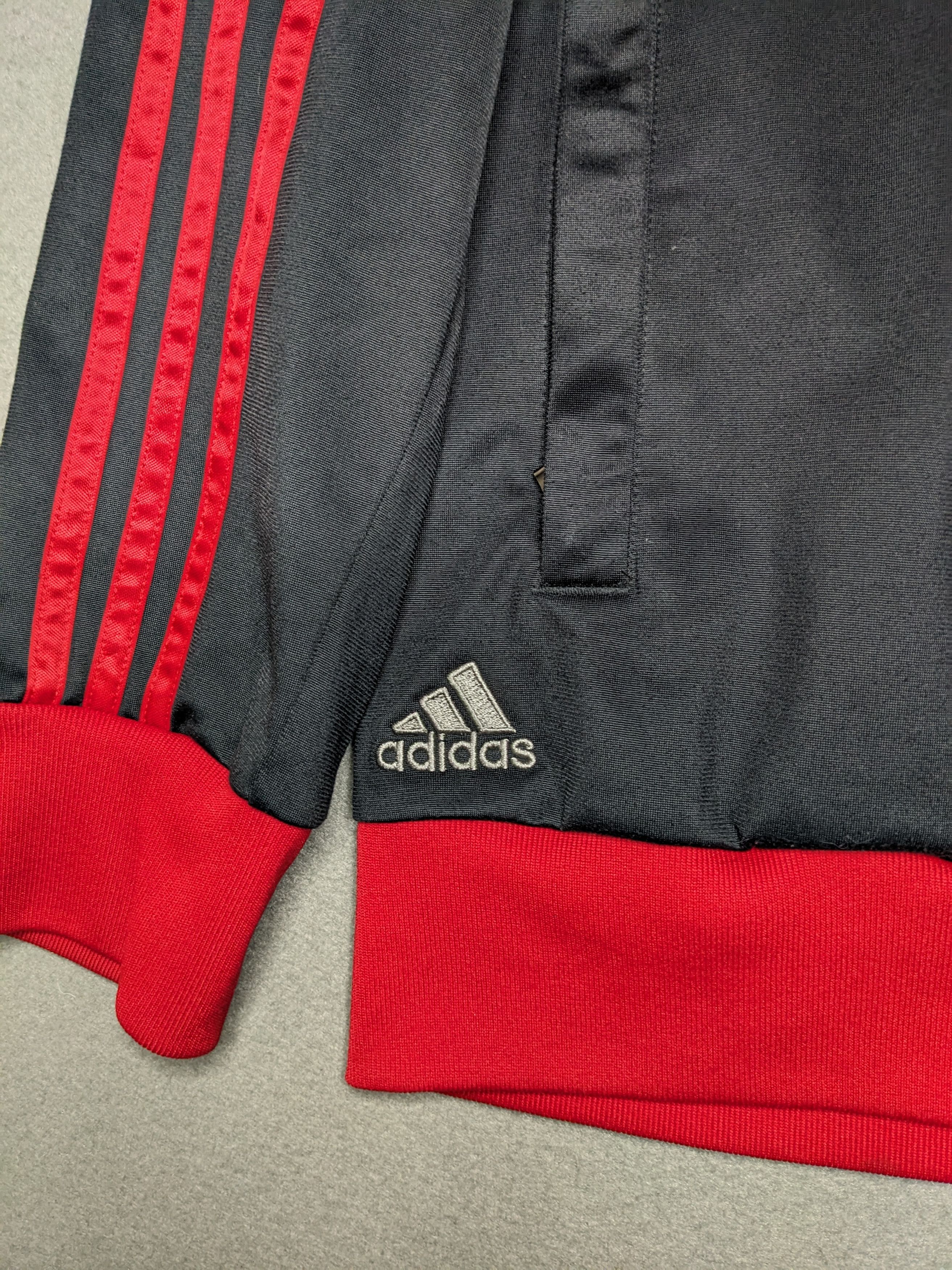 Adidas VINTAGE Adidas AC Milan Track Jacket Large Y2K Soccer Size US L / EU 52-54 / 3 - 5 Thumbnail