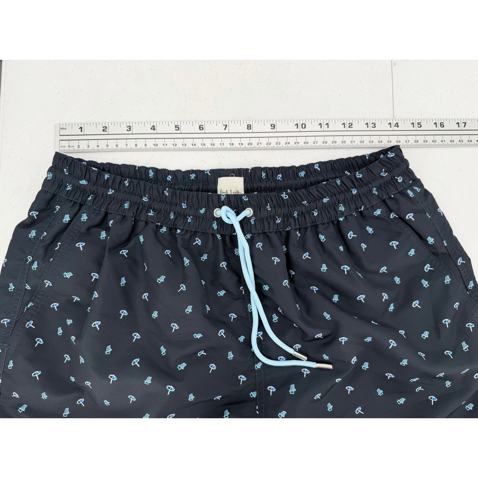 Paul Smith NWT Paul Smith Pool Beach Umbrella Print Navy Swim Trunks Size US 30 / EU 46 - 7 Thumbnail