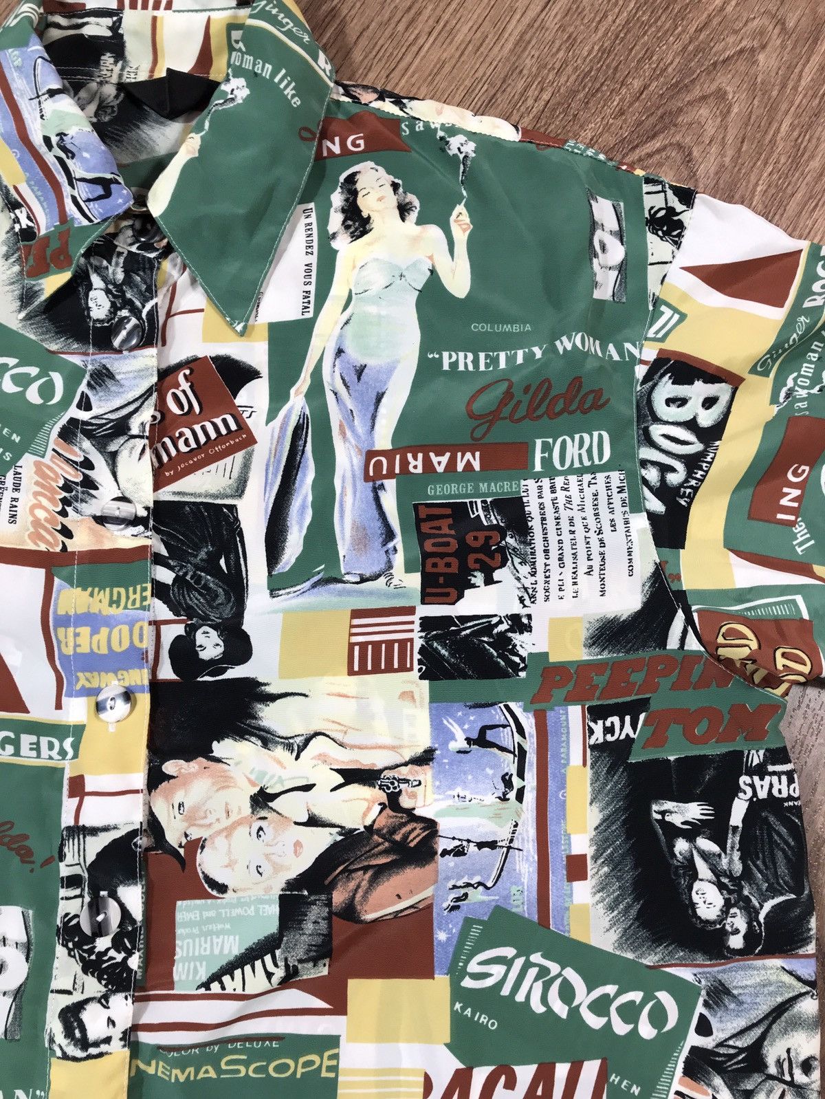 Vintage Vintage 90s ART Movie Logo Hawaiian Shirt Streetwear Style Size US S / EU 44-46 / 1 - 5 Thumbnail