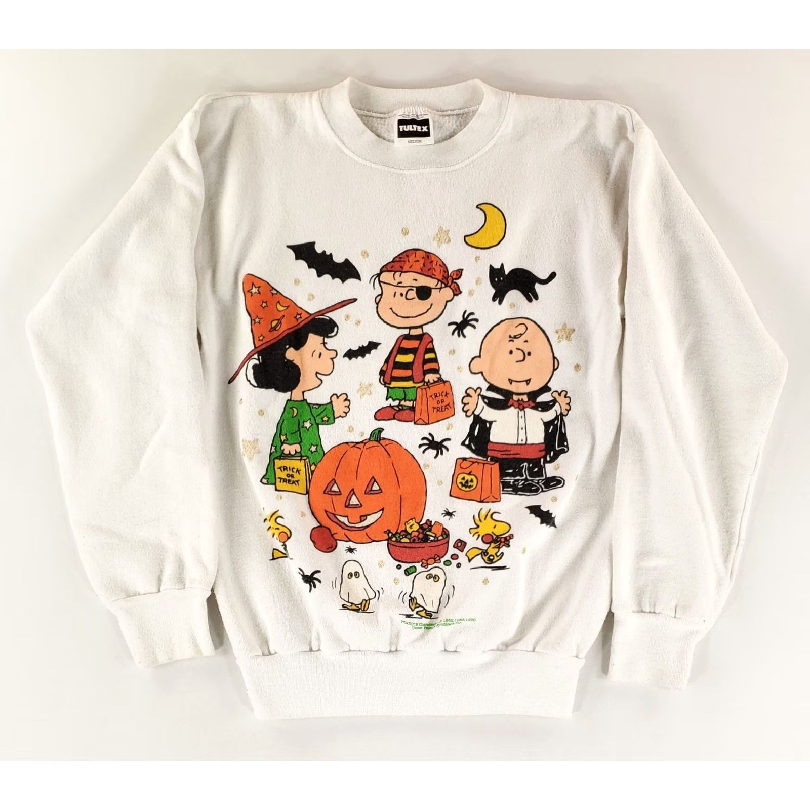 Peanuts VINTAGE Peanuts Sweatshirt 80s Charlie Brown Halloween White Tultex Mens M White Pullover Mens M Size US M / EU 48-50 / 2 - 2 Thumbnail