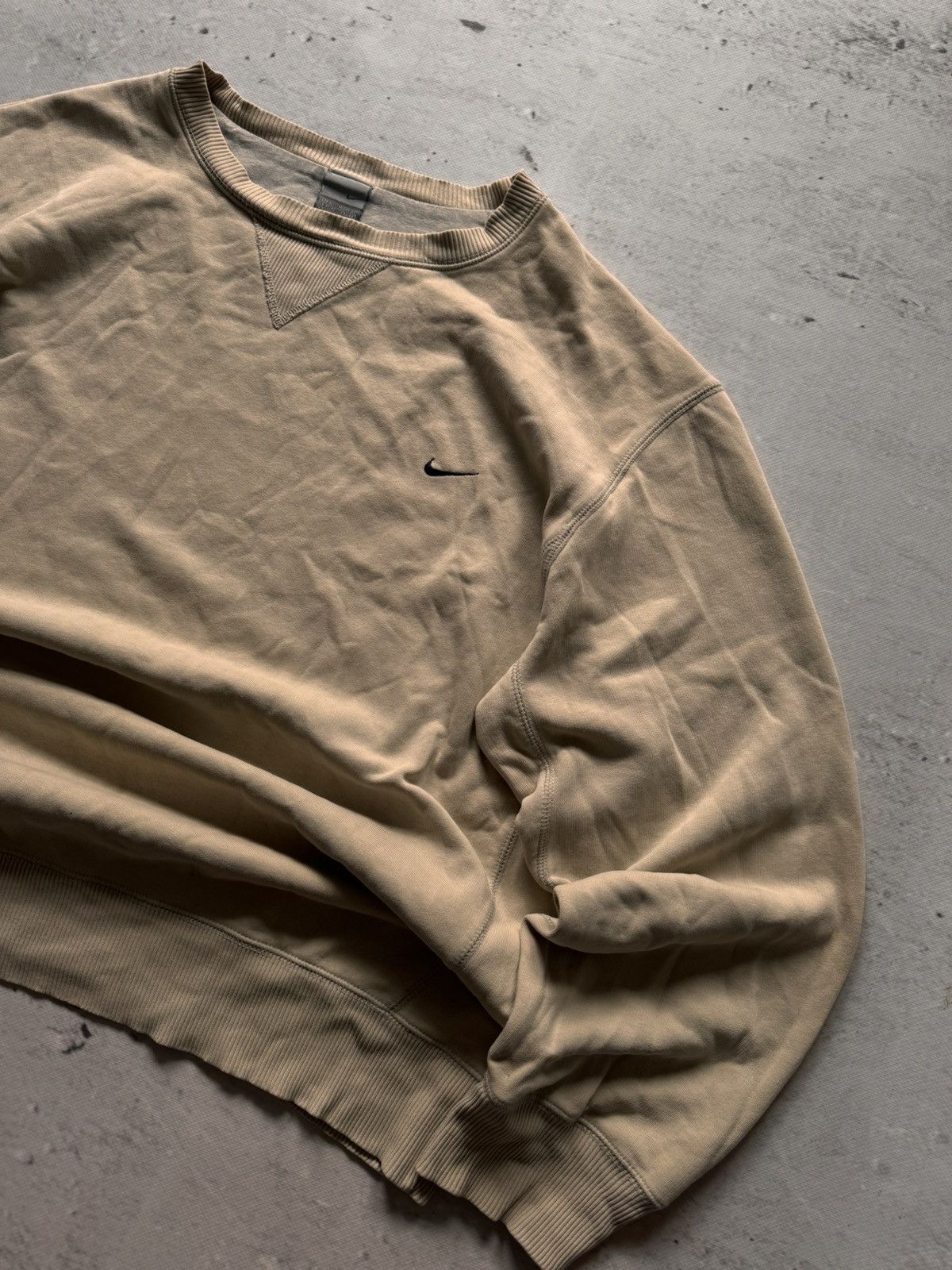 Nike × Vintage NIKE VINTAGE CENTER LOGO OVERSIZE BOXY SWEATSHIRT Size US XL / EU 56 / 4 - 3 Thumbnail