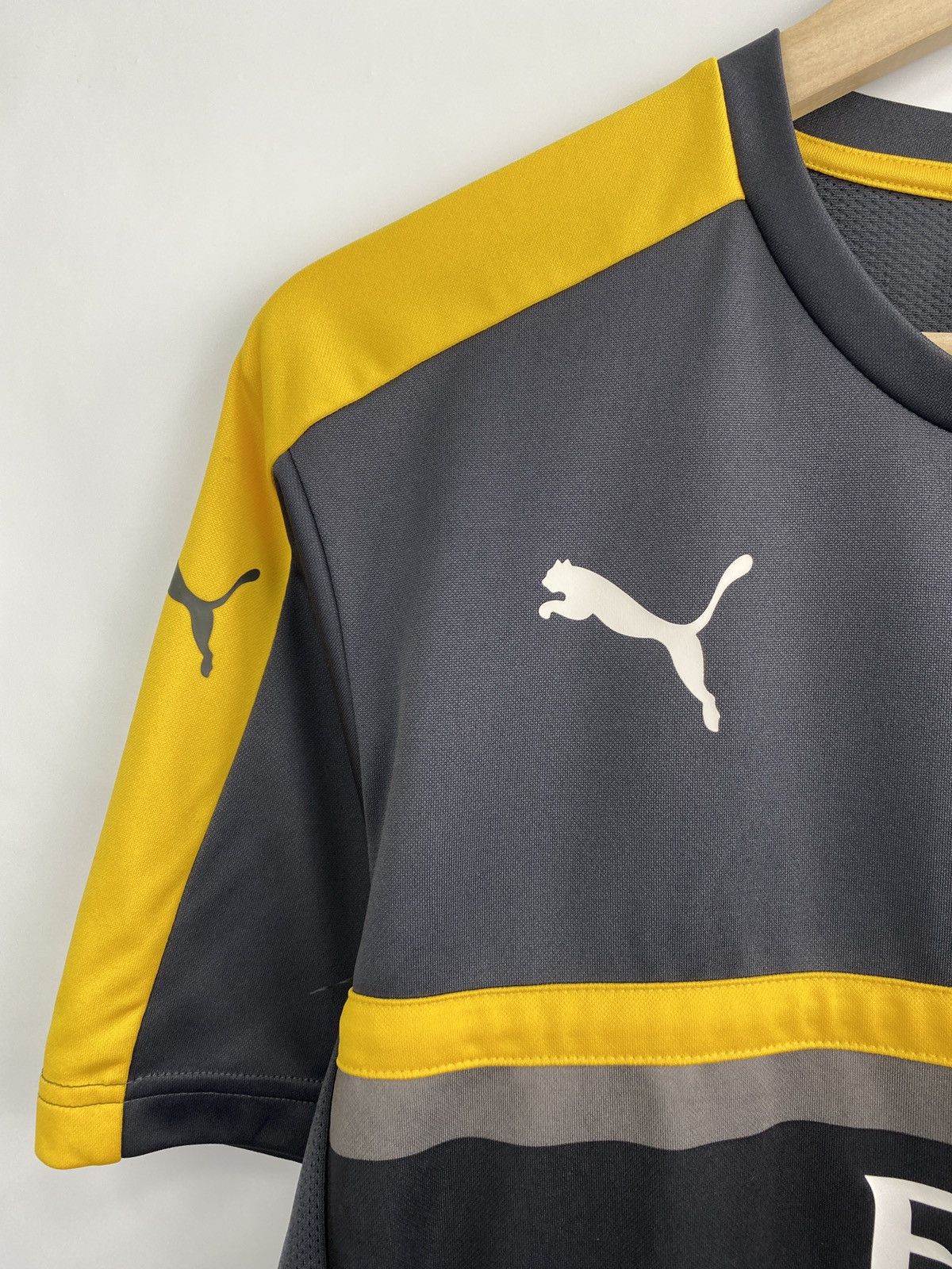 Puma Y2K Arsenal Puma Soccer Jersey Blokecore Rare Retro Hype Size US M / EU 48-50 / 2 - 5 Thumbnail