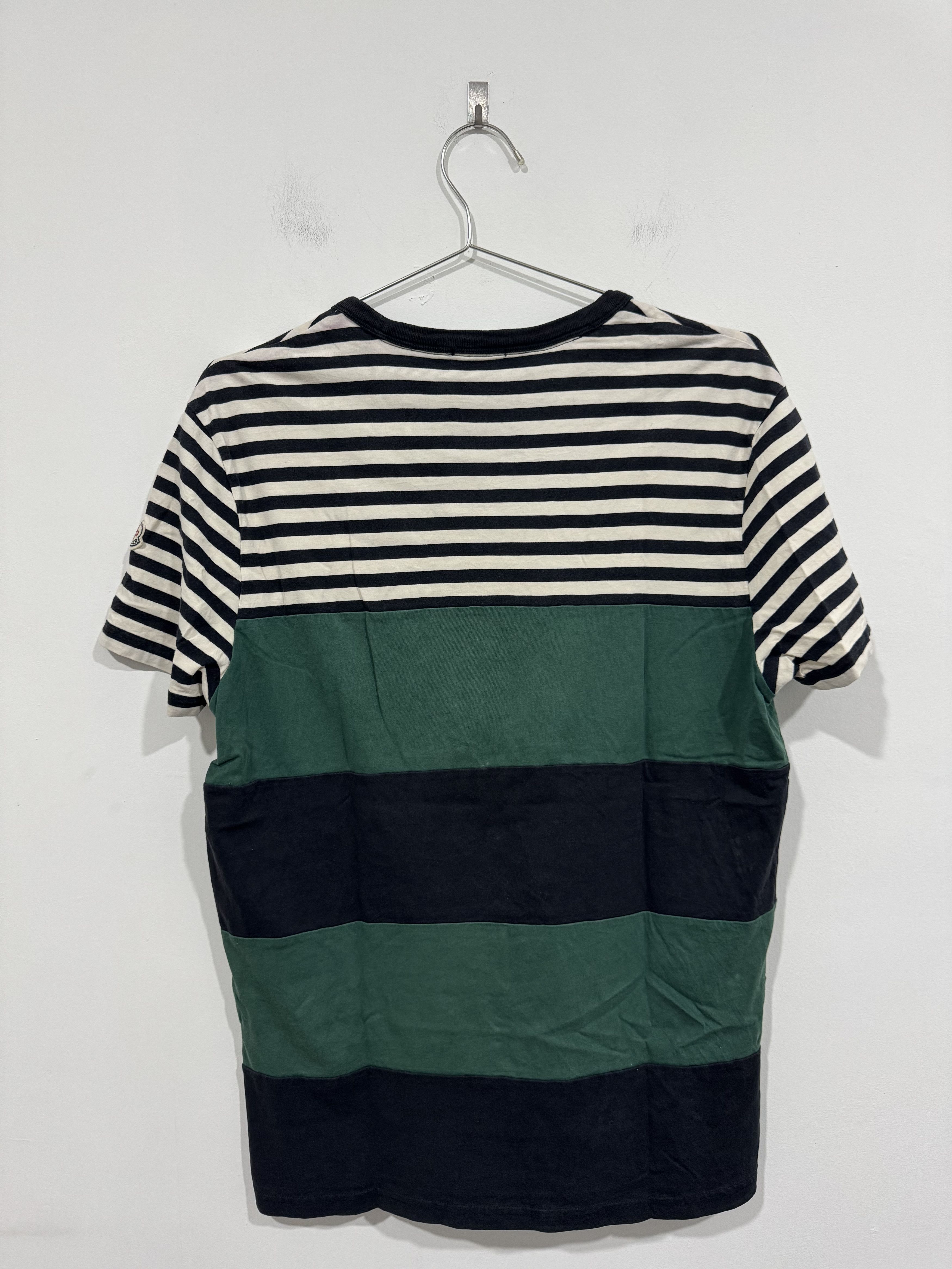 Moncler Moncler Tee Size US M / EU 48-50 / 2 - 5 Thumbnail