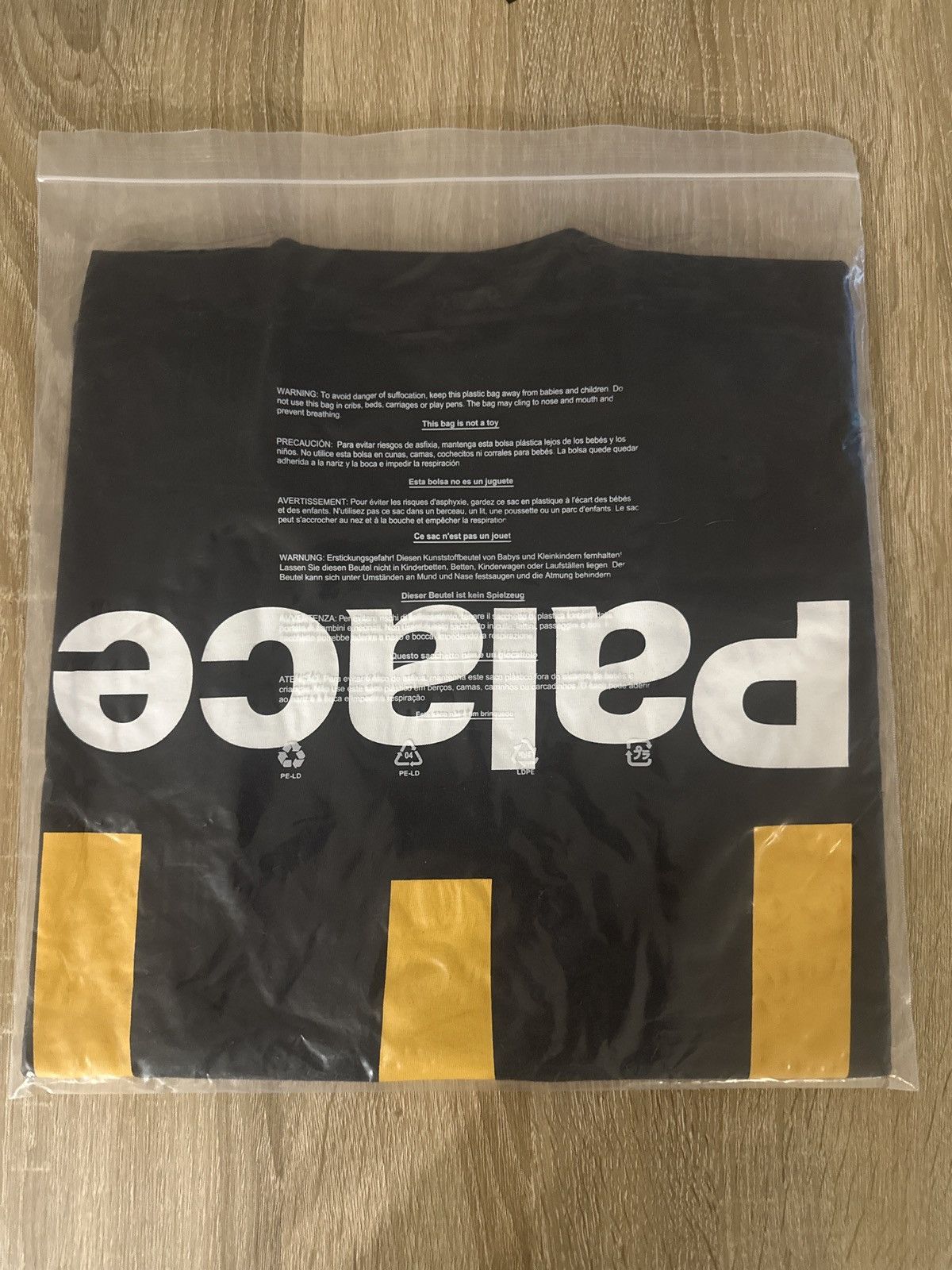 Palace Mcdonald’s x Palace Size US S / EU 44-46 / 1 - 3 Thumbnail