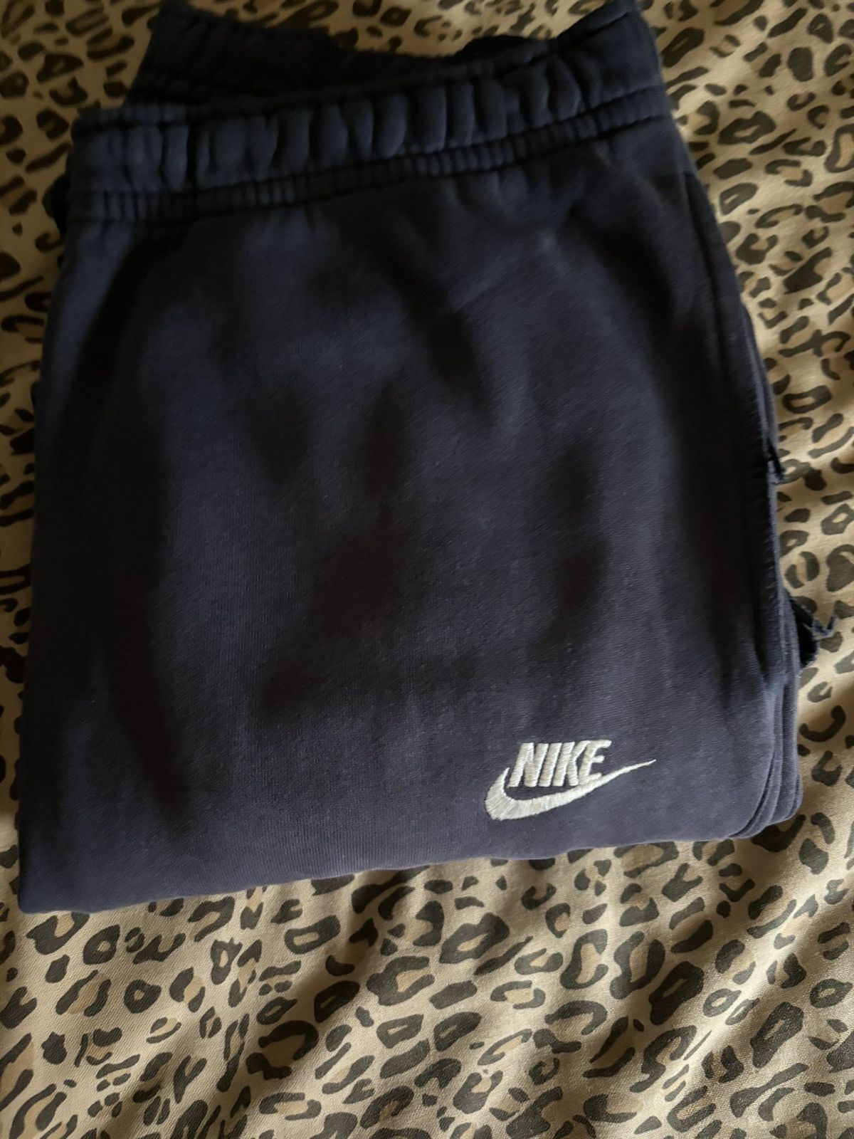 Nike Vintage Nike straight leg sweatpeants Size US 31 - 1 Thumbnail