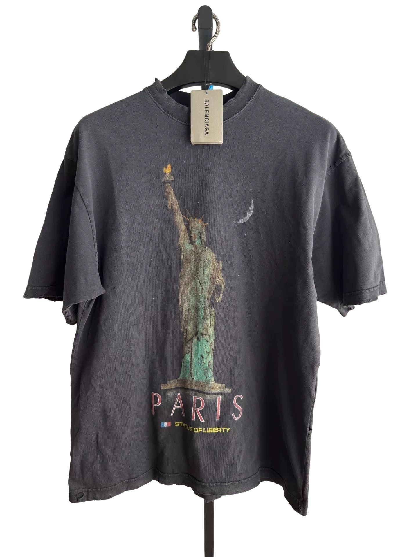 Balenciaga Balenciaga Statue of Liberty T-Shirt XXS Size US XXS / EU 40 - 1 Thumbnail