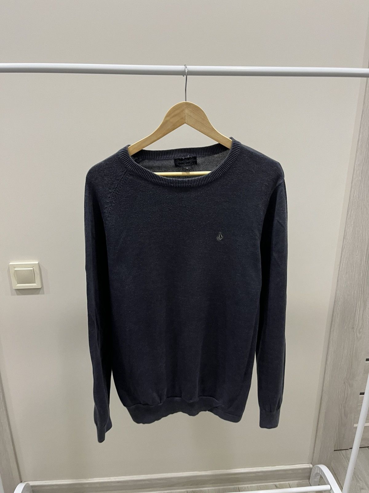 Volcom Vintage Volcom Men’s Sweater Grey Medium Rare Made in Italy Size US M / EU 48-50 / 2 - 1 Thumbnail