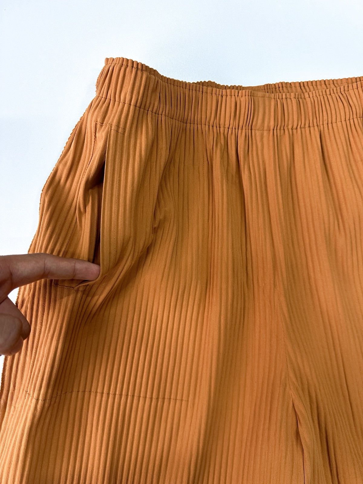 Issey Miyake 2025 ISSEY MIYAKE ME PLEATED PANTS Size 29" - 4 Thumbnail