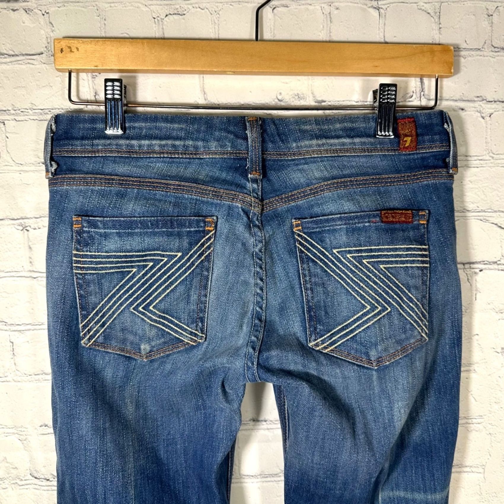 7 For All Mankind 7 For All Mankind Jeans 26 Flynt Wide-Leg Embroidered Back Pocket Blue Denim Jeans Women 26 Inseam 33 Size 26" / US 2 / IT 38 - 7 Thumbnail