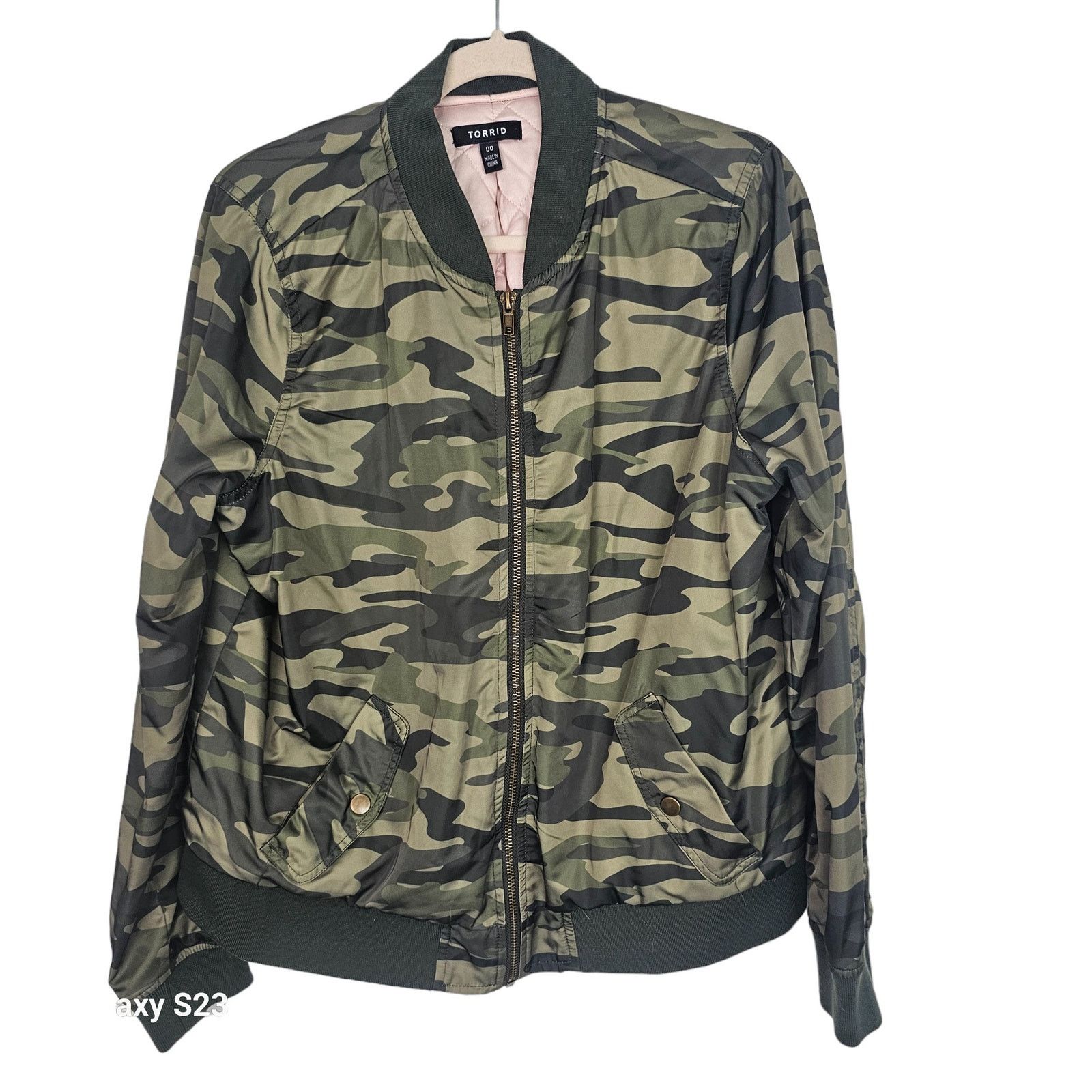Torrid Torrid Womens Camo Bomber Jacket Full Zip Plus Size 00X Army Size XXS / US 00 / IT 34 - 2 Thumbnail