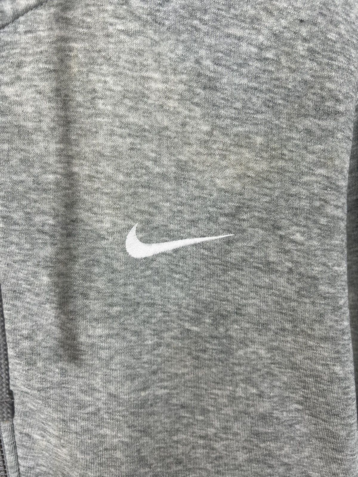 Nike Vintage Nike Small Swoosh Trashed Zip Hoodie Size US M / EU 48-50 / 2 - 3 Thumbnail