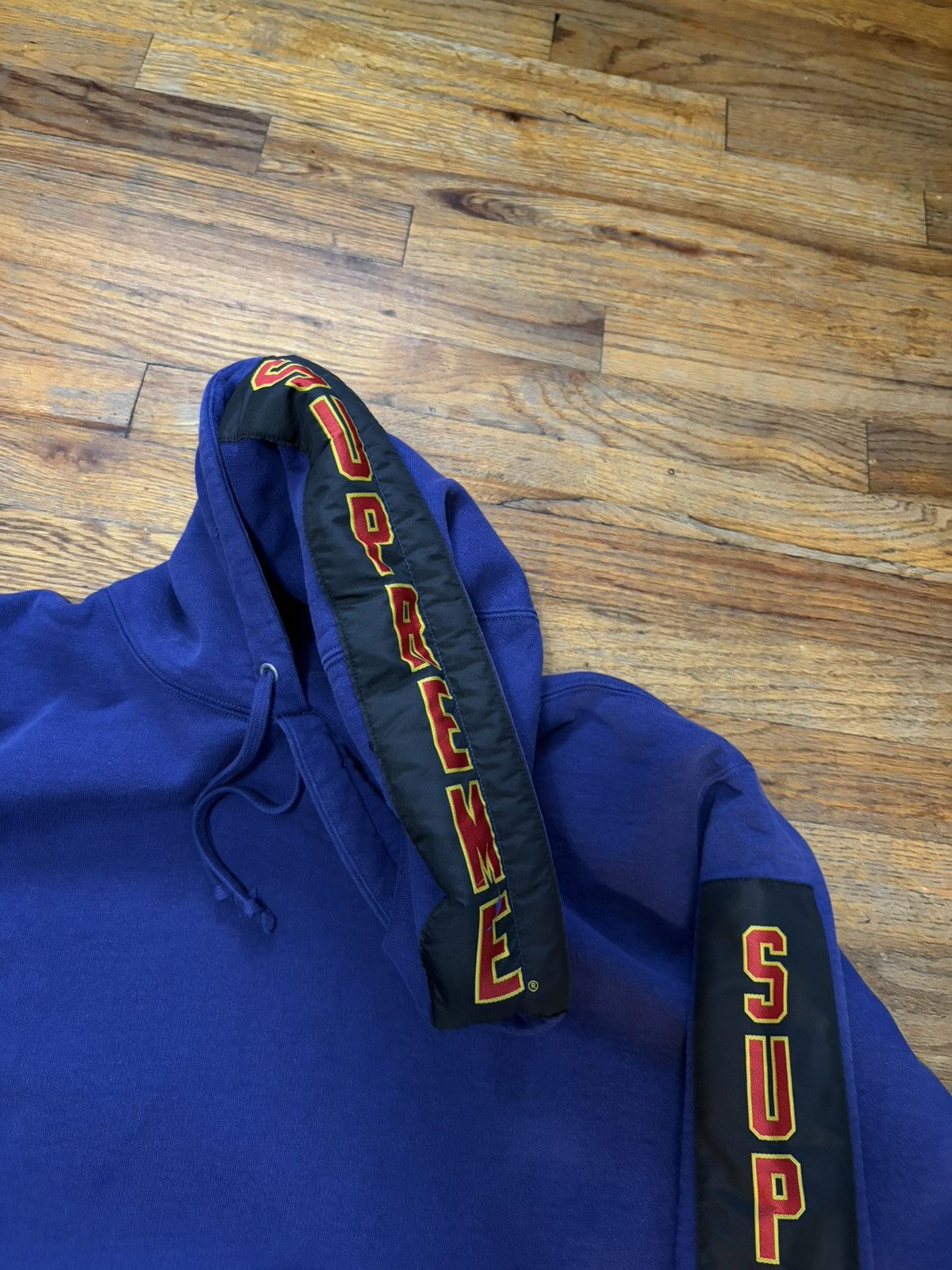 Supreme Supreme Woven Patches Hoodie Hooded Sweatshirt Dark Royal Size US M / EU 48-50 / 2 - 4 Thumbnail