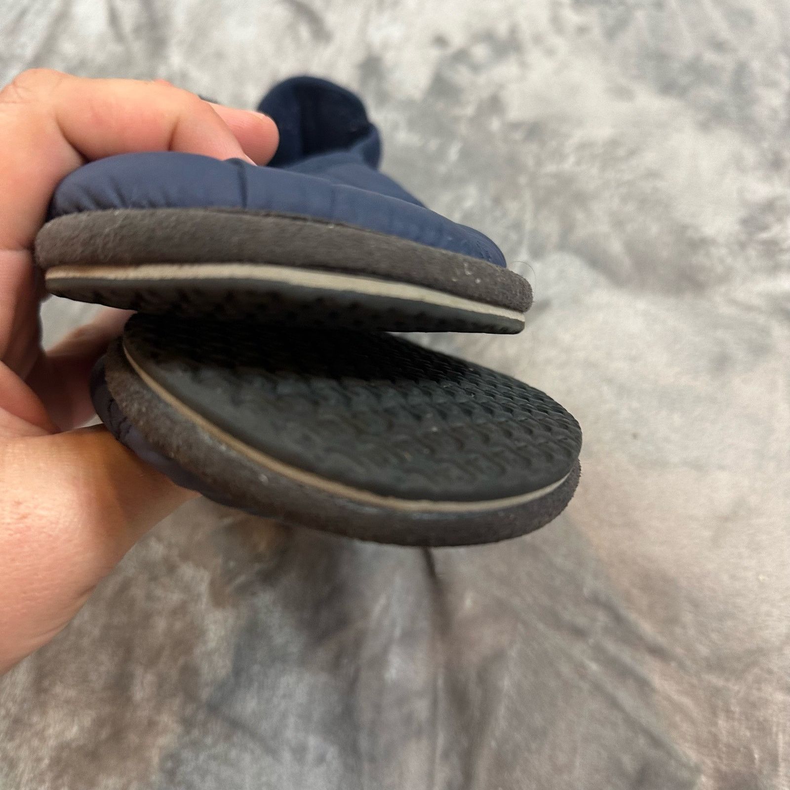 L.L. Bean LL Bean Navy Blue Quilted Slippers Slides Slip On Shoes 7 7M Size US 7 / IT 37 - 6 Thumbnail
