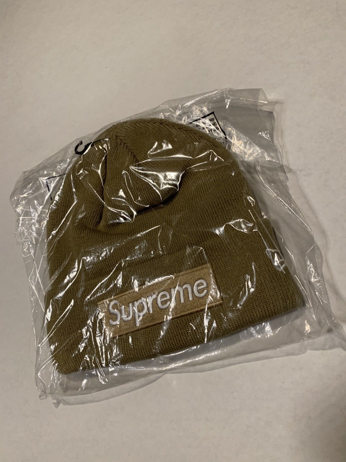 Supreme Supreme Box Logo “World Famous” Beanie New Era FW/23 Size ONE SIZE - 1 Thumbnail