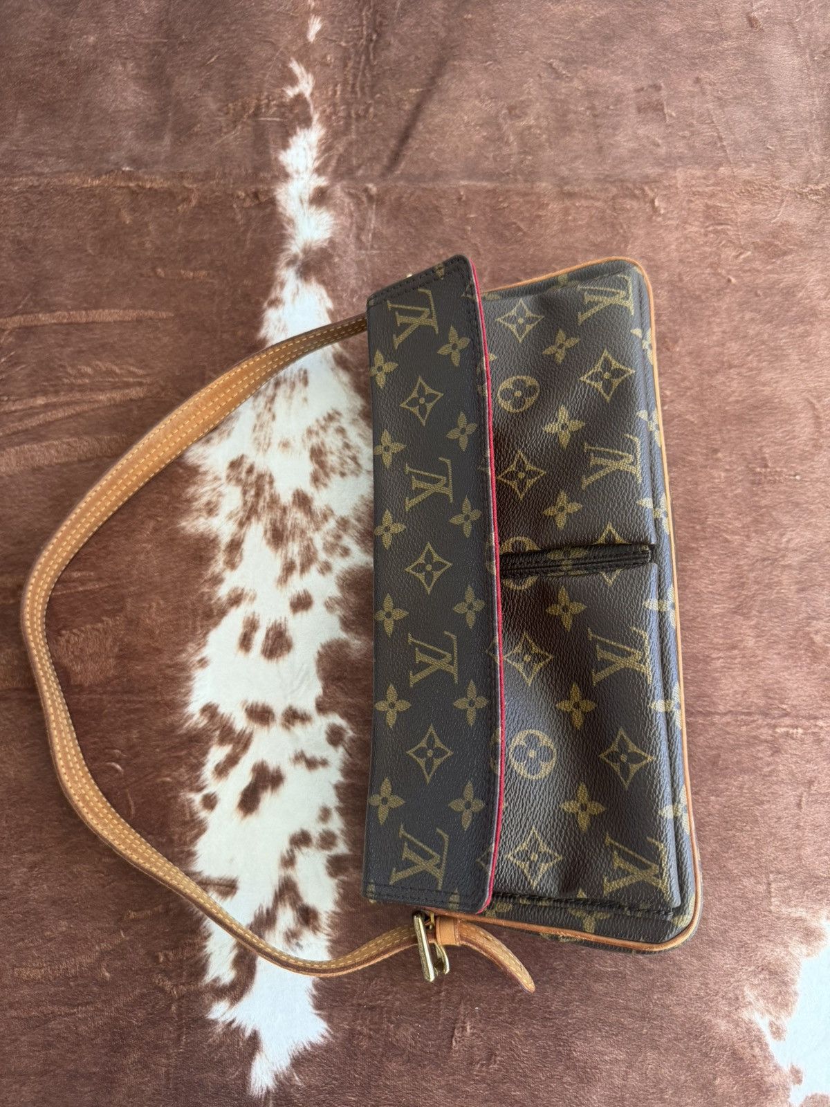 Louis Vuitton Louis Vuitton Monogram Cité Handbag MM Size ONE SIZE - 8 Thumbnail