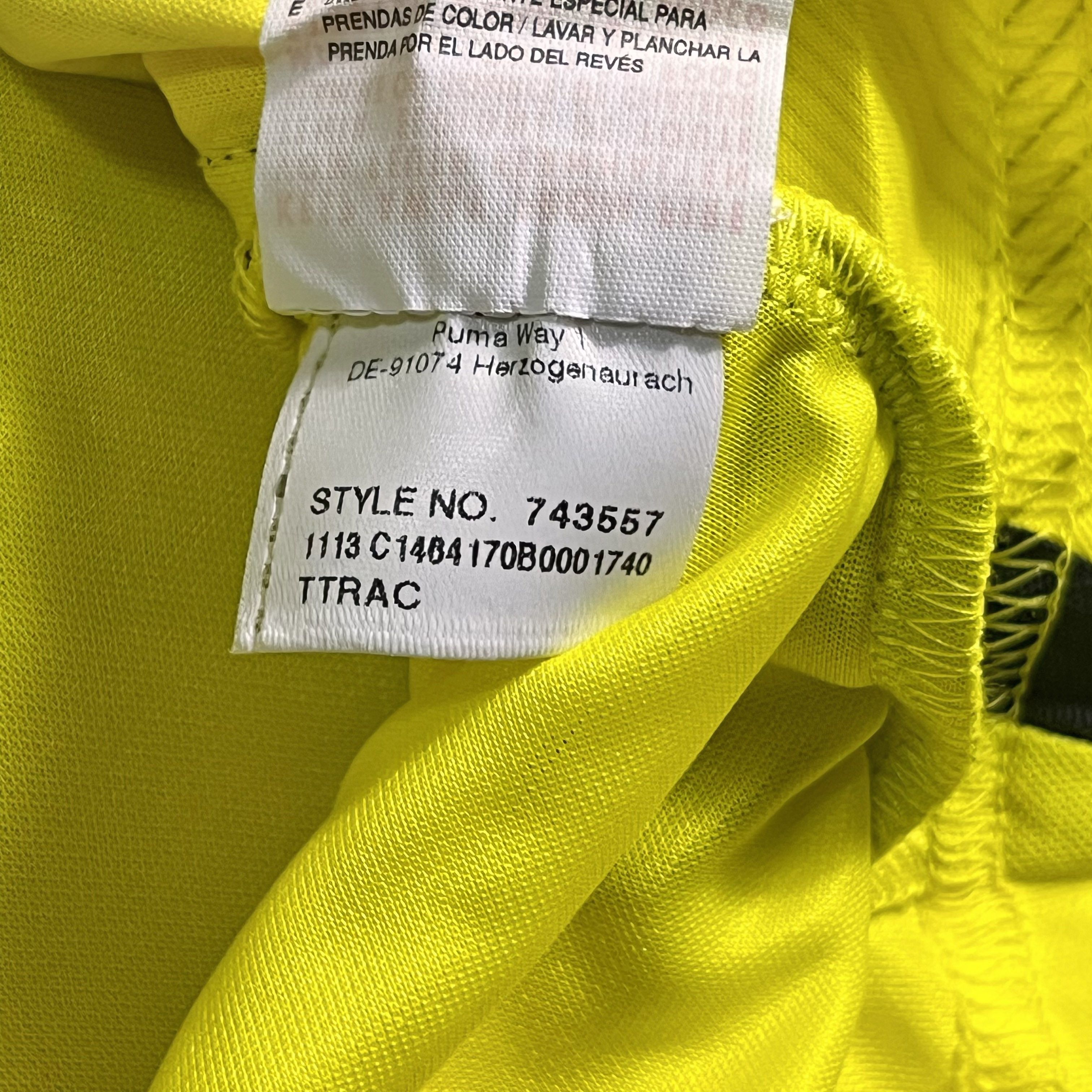 Puma Borussia Dortmund 13/14 Home Jersey Hummels #15 Size US XL / EU 56 / 4 - 6 Thumbnail