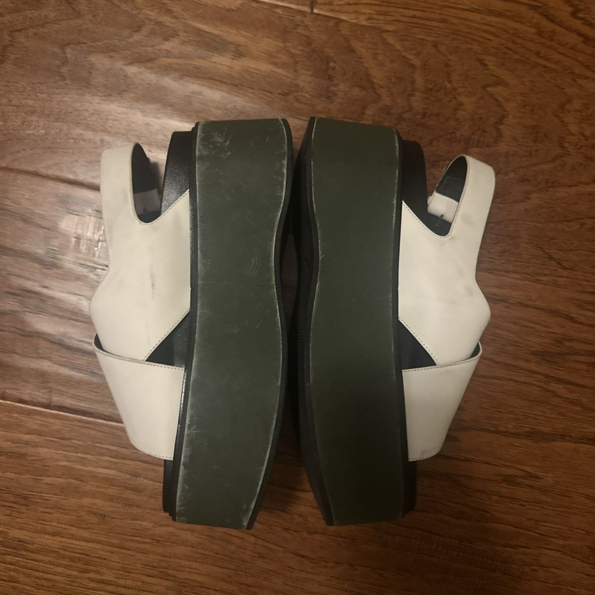 Marni Marni White Leather Shoes on Black Rubber Platform Size 40 Size US 9 / IT 39 - 2 Thumbnail