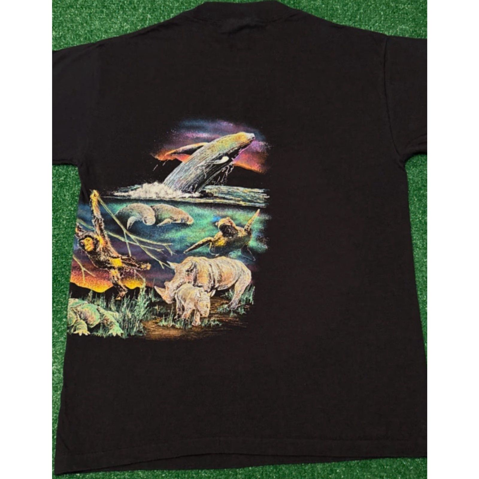 Vintage VINTAGE 90s Jungle Nature Animals Art Tee Wrap Around All Over Print VTG Shirt M Mens Black Size US M / EU 48-50 / 2 - 2 Thumbnail
