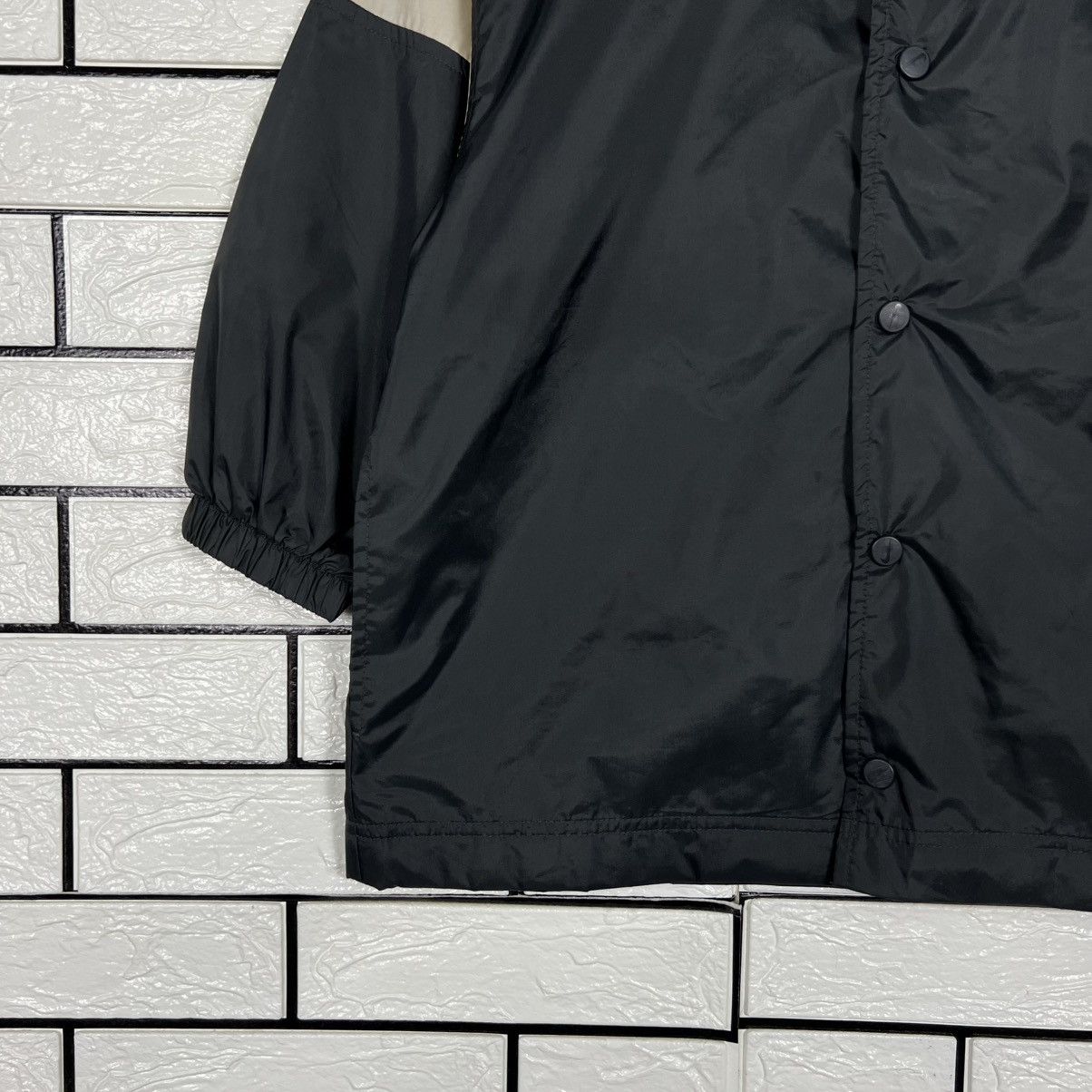 Nike Vintage 90's NIKE Kids Big Logo Windbreaker #3959-C180 Size US XS / EU 42 / 0 - 7 Thumbnail