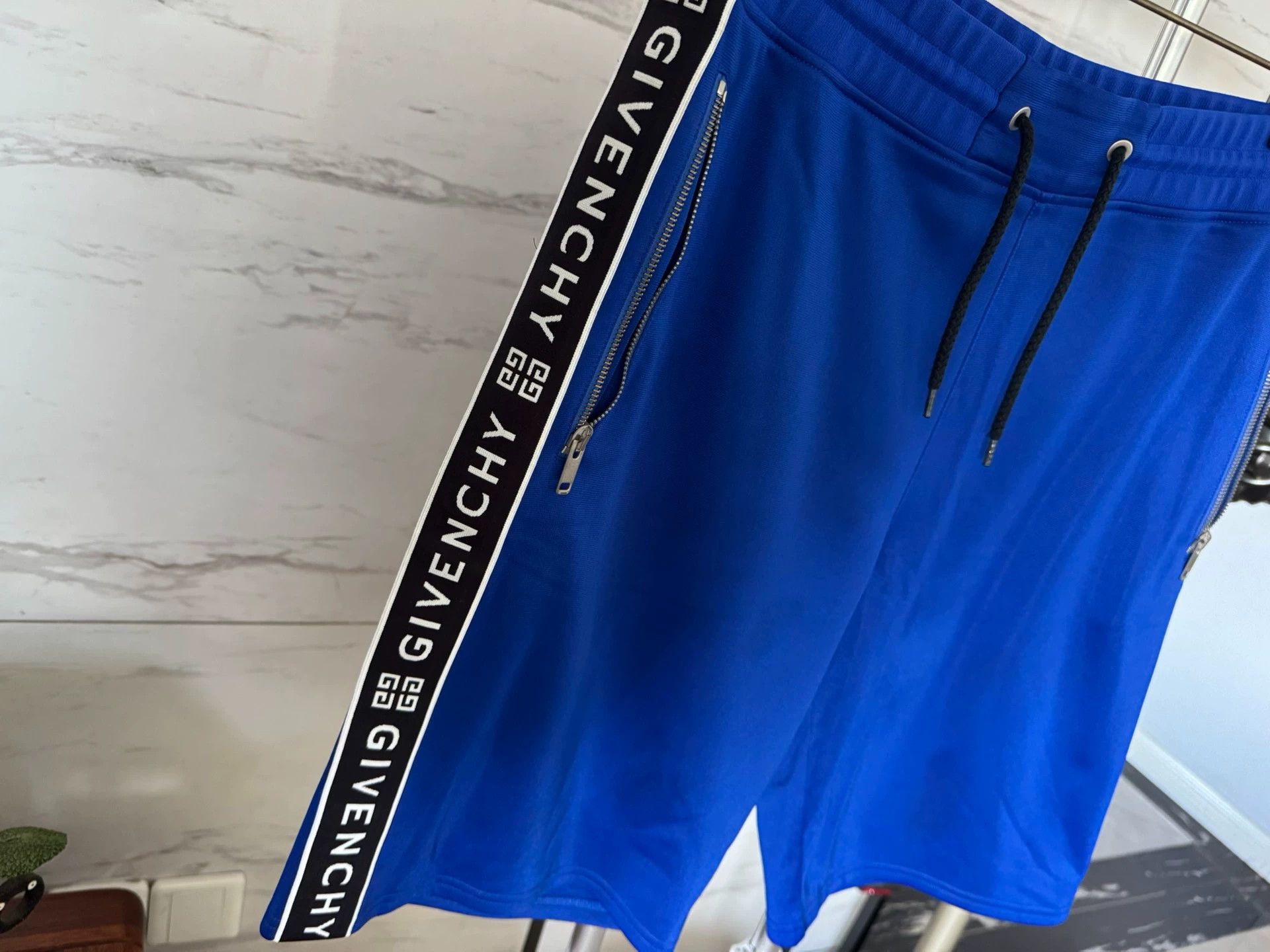 Givenchy Givenchy M new shorts Size US 32 / EU 48 - 5 Thumbnail