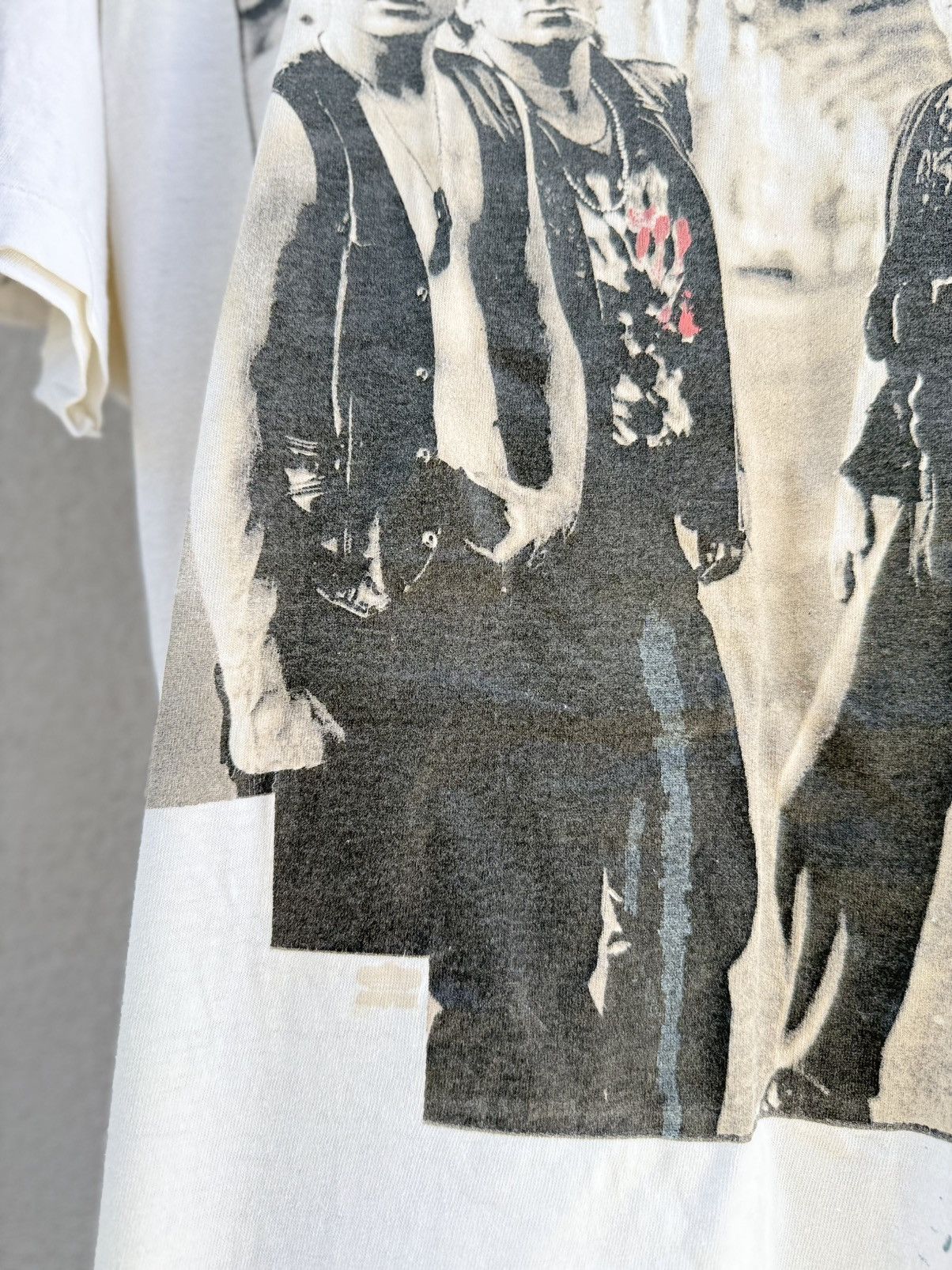 Band Tees Thrashed Paint Vintage 90s U2 Zooropa Winterland Faded Tee Size US XL / EU 56 / 4 - 7 Thumbnail