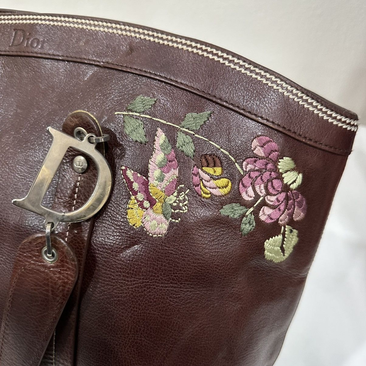 Dior ‼️YES‼️ CHRISTIAN DIOR LEATHER ROMANTIC FLOWERS TOTE BAG Size ONE SIZE - 7 Thumbnail