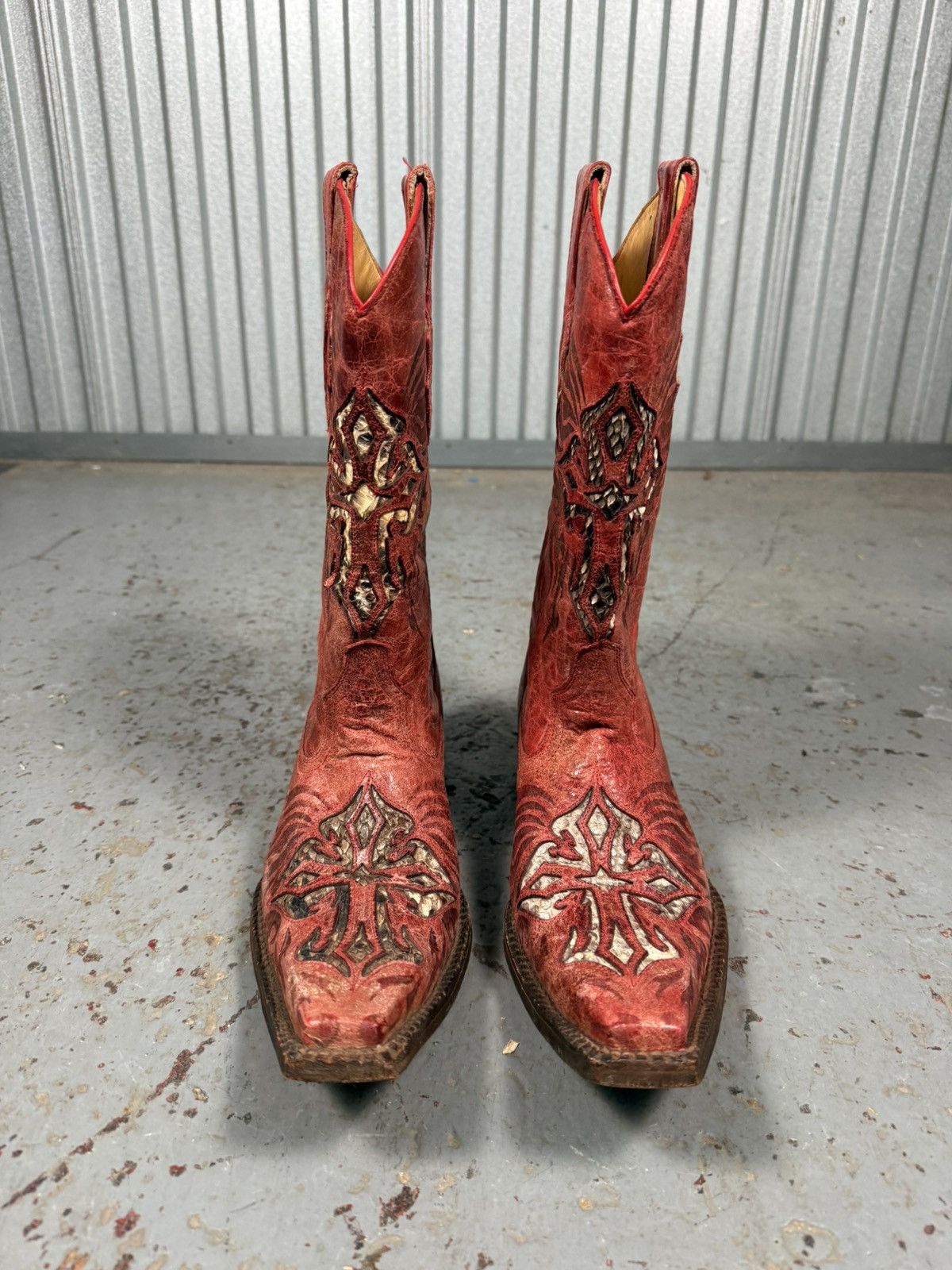 Other Red artisanal Made In Mexico Cross Red Pointy Cowboy Boots Size US 9 / EU 42 - 8 Thumbnail