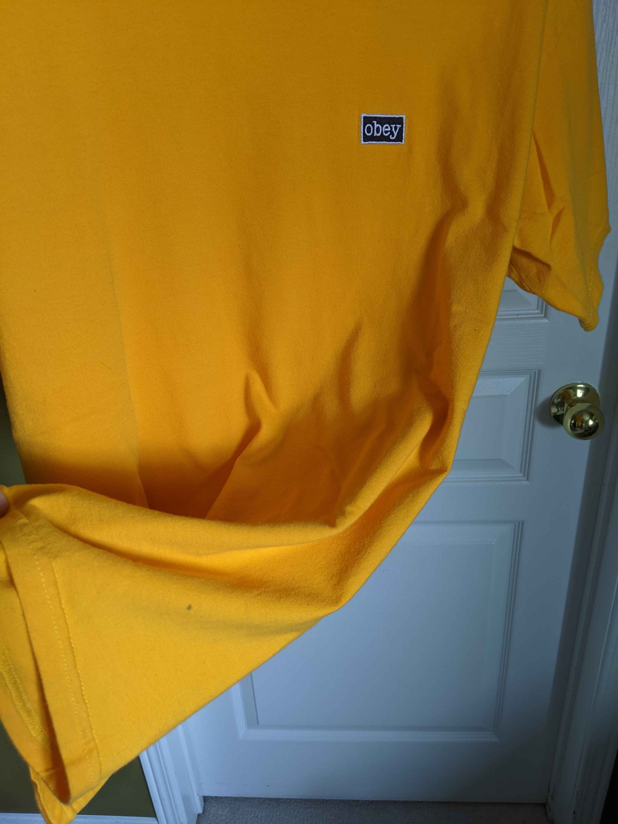 Obey Yellow Obey Embroidered Small Logo Patch T-Shirt Size US M / EU 48-50 / 2 - 7 Thumbnail
