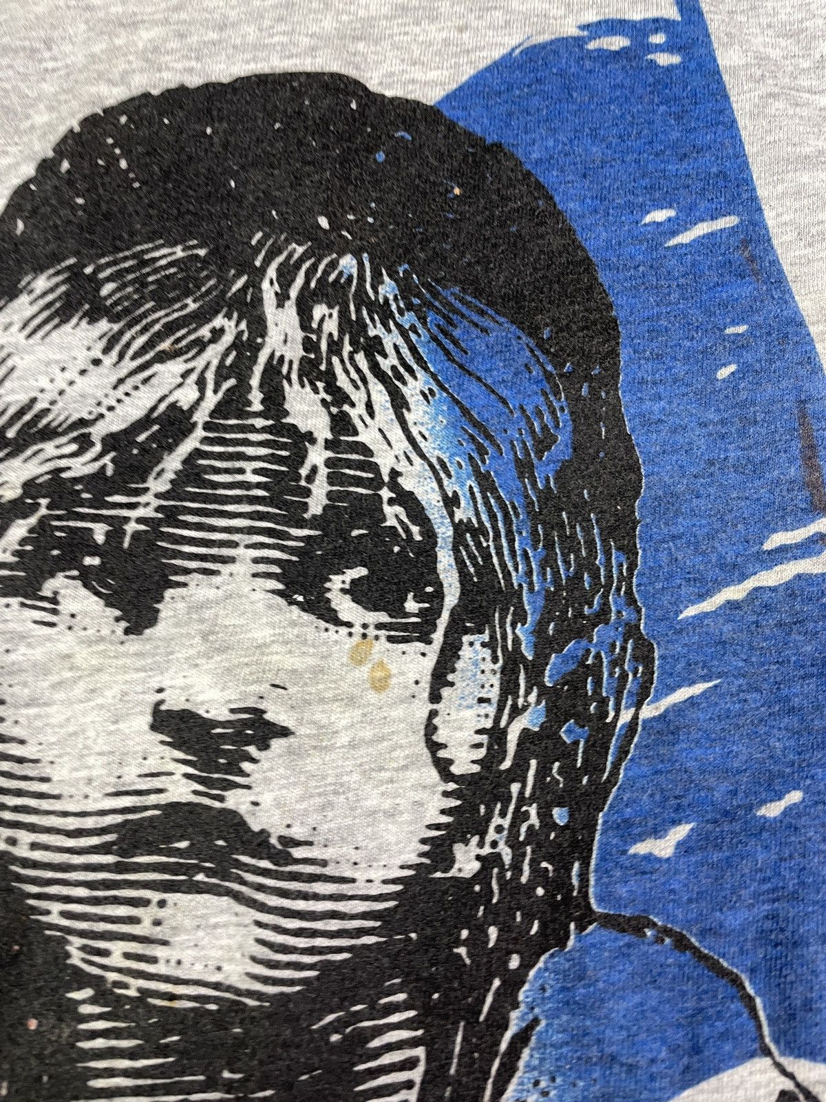 Vintage Vintage 1986 Les Miserables 90s T Shirt Size US L / EU 52-54 / 3 - 12 Thumbnail