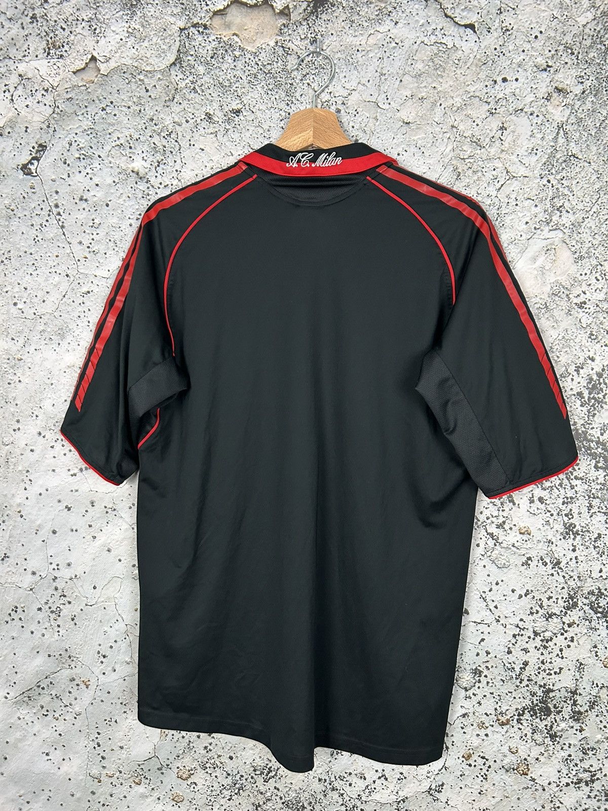 Adidas Vintage AC Milan 2005 Adidas Soccer Jersey Football Rare Size US L / EU 52-54 / 3 - 6 Thumbnail