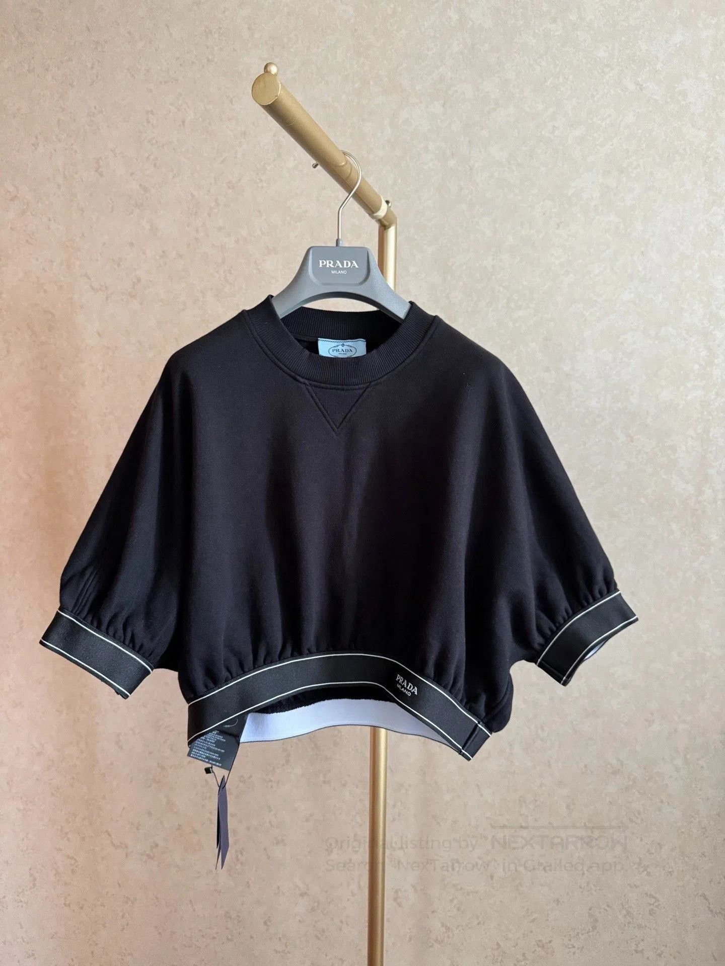 Prada Prada Short-Sleeve Top. Size XS / US 0-2 / IT 36-38 - 1 Thumbnail
