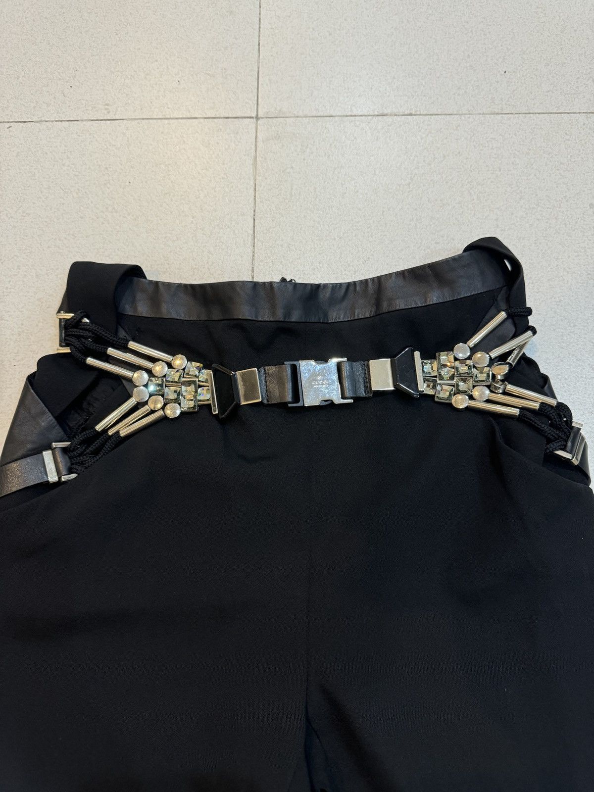 Gucci SS2010 Gucci Bondage Silk Trouser Size 28" / US 6 / IT 42 - 2 Thumbnail
