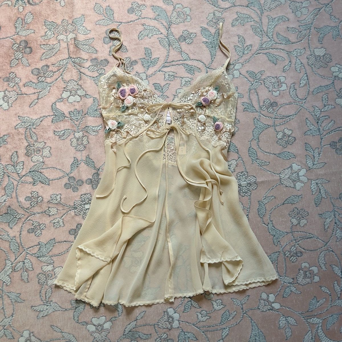 Victoria's Secret Victoria’s Secret Cream Silk Chiffon Camisole (S) Size S / US 4 / IT 40 - 12 Thumbnail