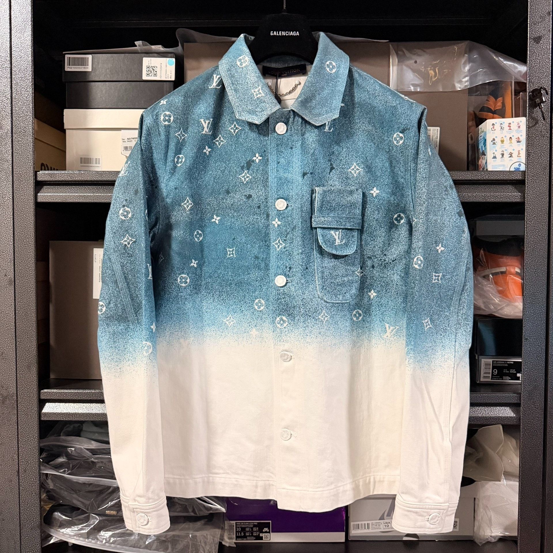 Louis Vuitton Louis Vuitton Monogram Gradient Denim Jacket Size US M / EU 48-50 / 2 - 1 Thumbnail