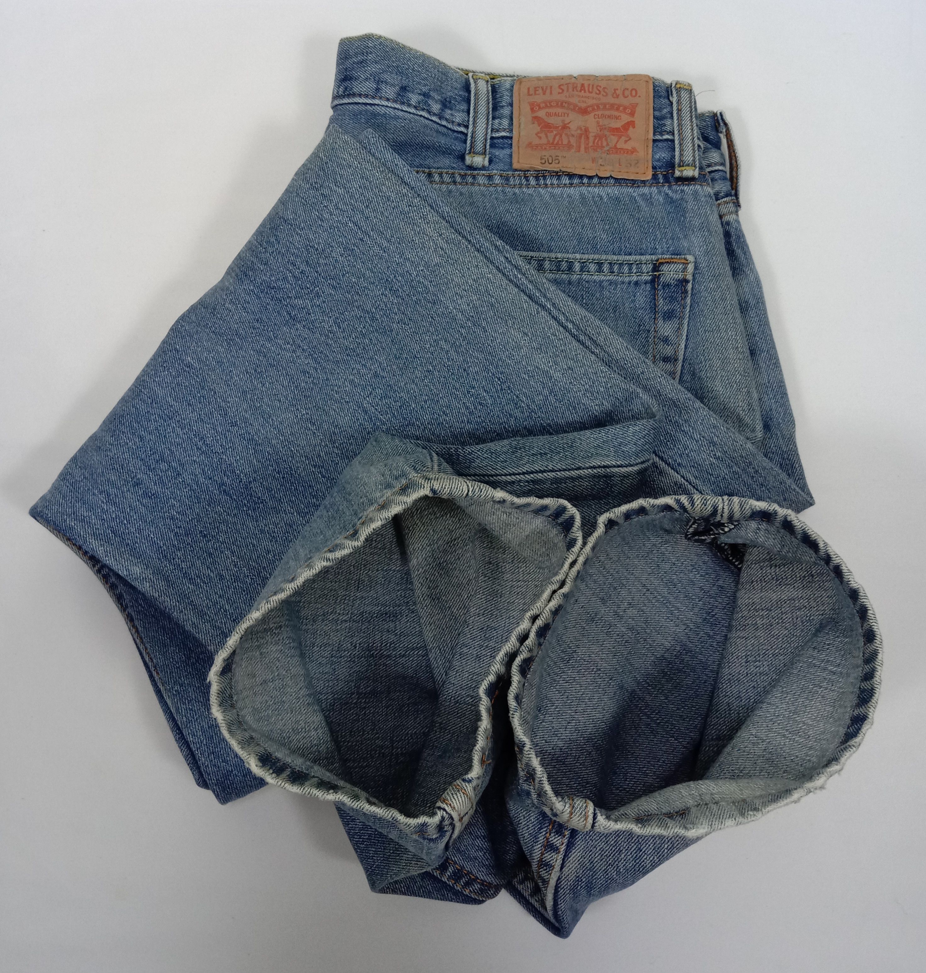 Levi's Vintage Levi's 505 Jeans Blue Wash Distressed Denim Size US 38 / EU 54 - 16 Thumbnail