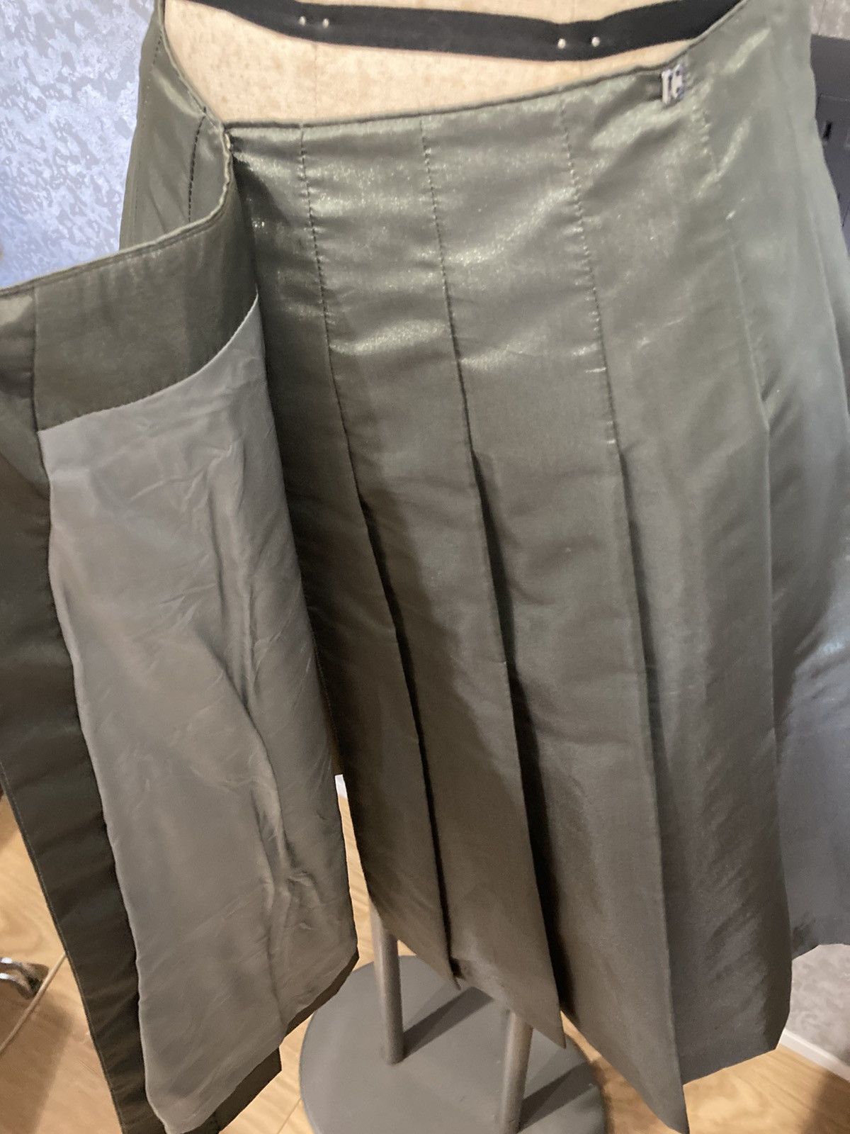 Japanese Brand Japanese Archive Sharp Pleated Wrap Skirt One-of-One Grunge Size 26" / US 2 / IT 38 - 5 Thumbnail