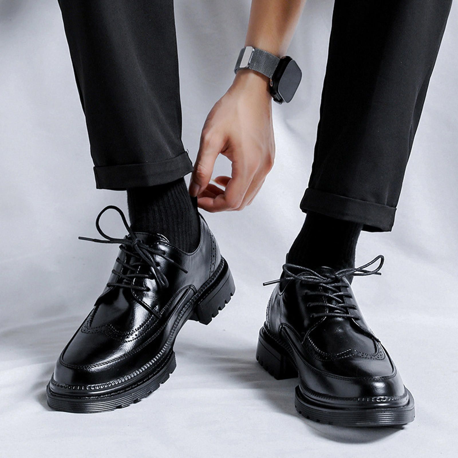 Vintage Stylish Black Brogue Shoes for Men Size US 10.5 / EU 43-44 - 2 Thumbnail