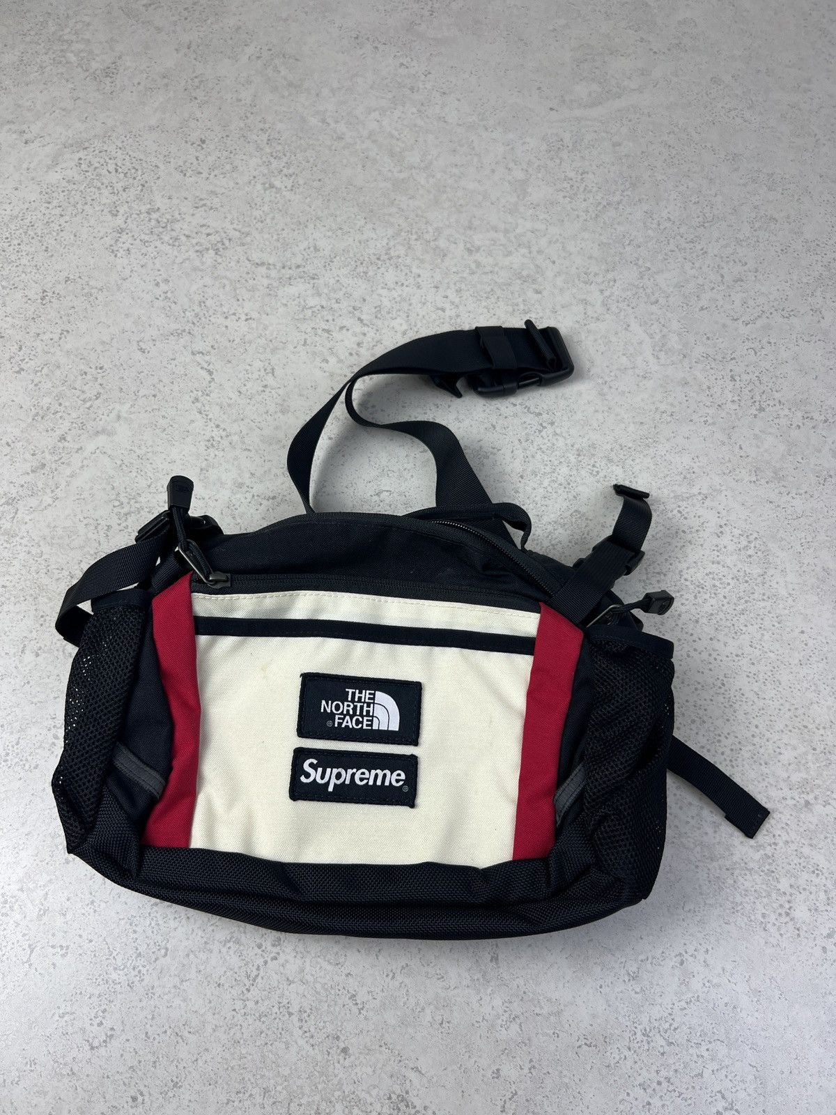 Supreme the north face expedition waist bag black sale