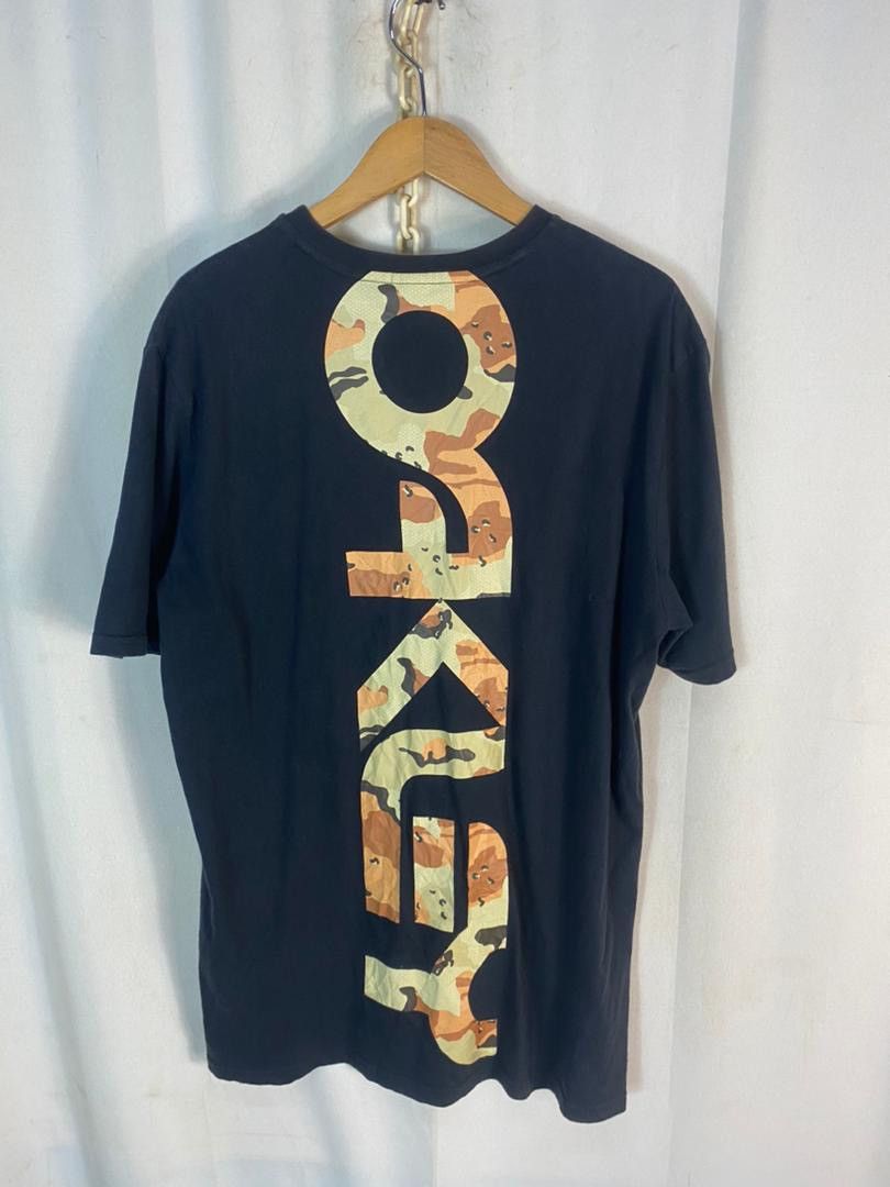 Oakley Best offer 🔥Oakley spellout tshirt Size US XL / EU 56 / 4 - 10 Thumbnail