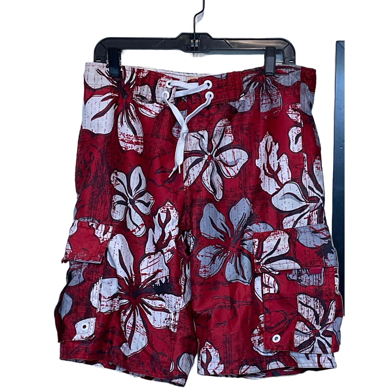 Aeropostale Aeropostale Swim Trunks Mens Small Red White Floral Size US 32 / EU 48 - 1 Thumbnail