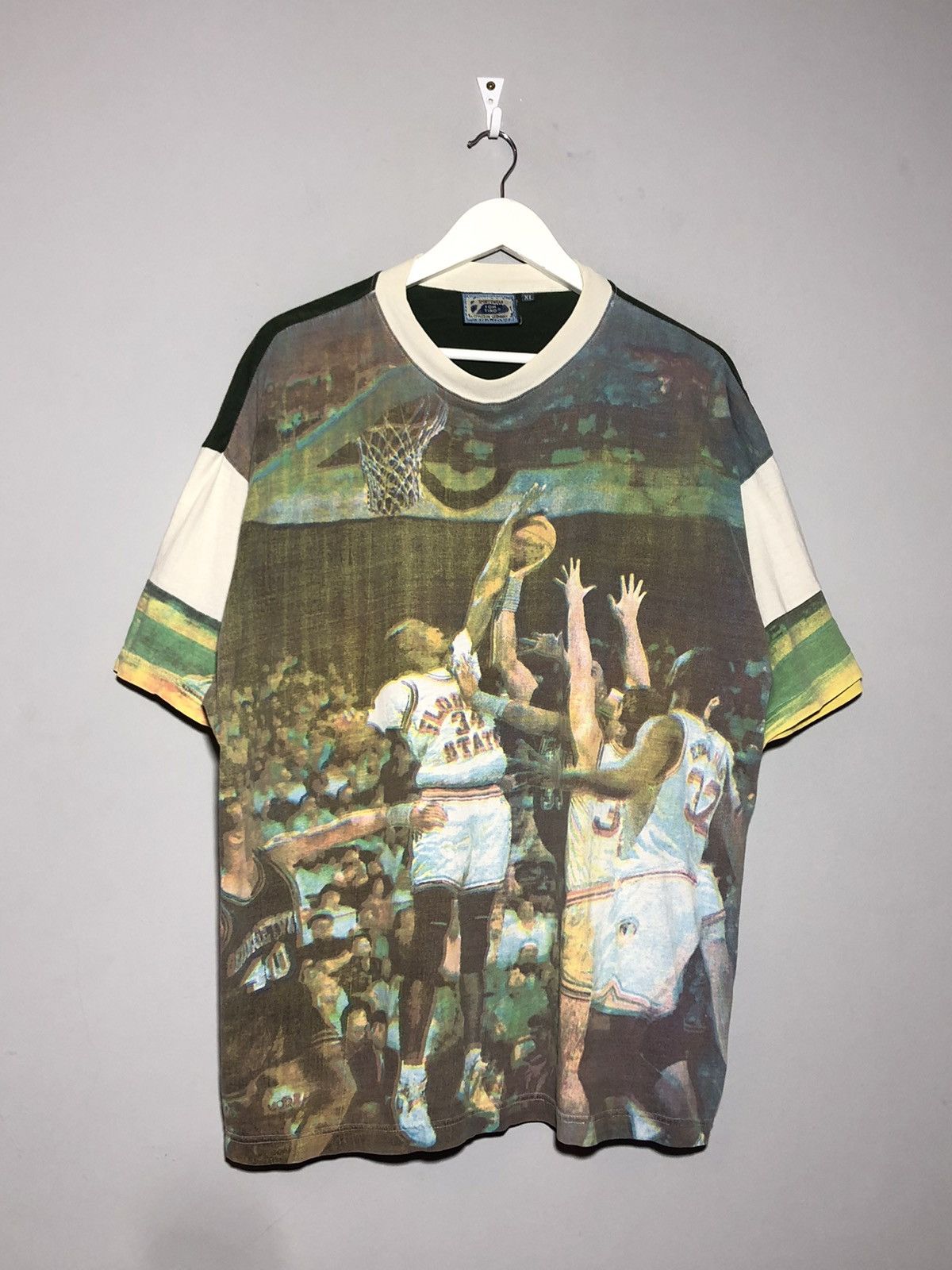 NBA × Vintage Vintage 90s NBA All Overprint Hype Y2k Streetwear T-shirt Size US XL / EU 56 / 4 - 1 Thumbnail