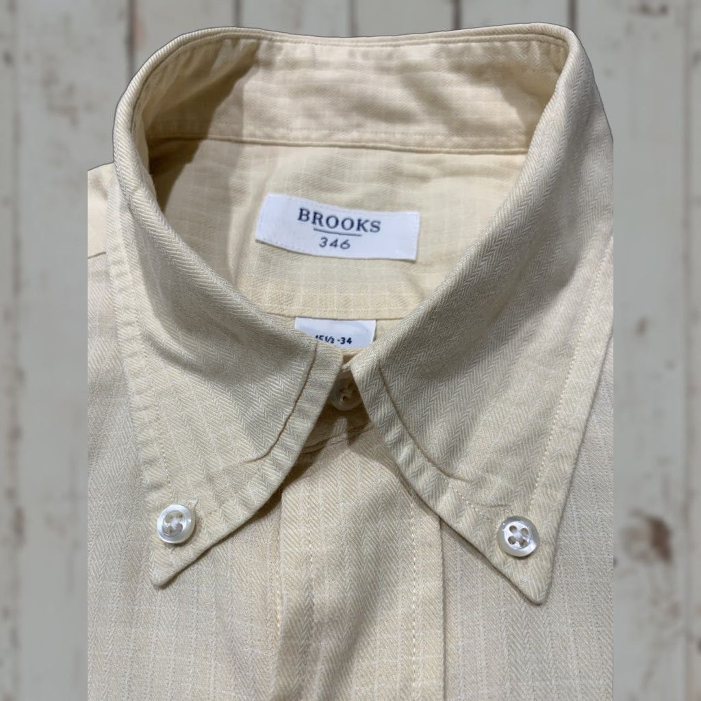 Brooks Brothers VINTAGE Brooks Brothers 346 Men's Button-Down Shirt Casual Formal Long Sleeve Cotton Size 15.5 Beige Size US M / EU 48-50 / 2 - 1 Thumbnail