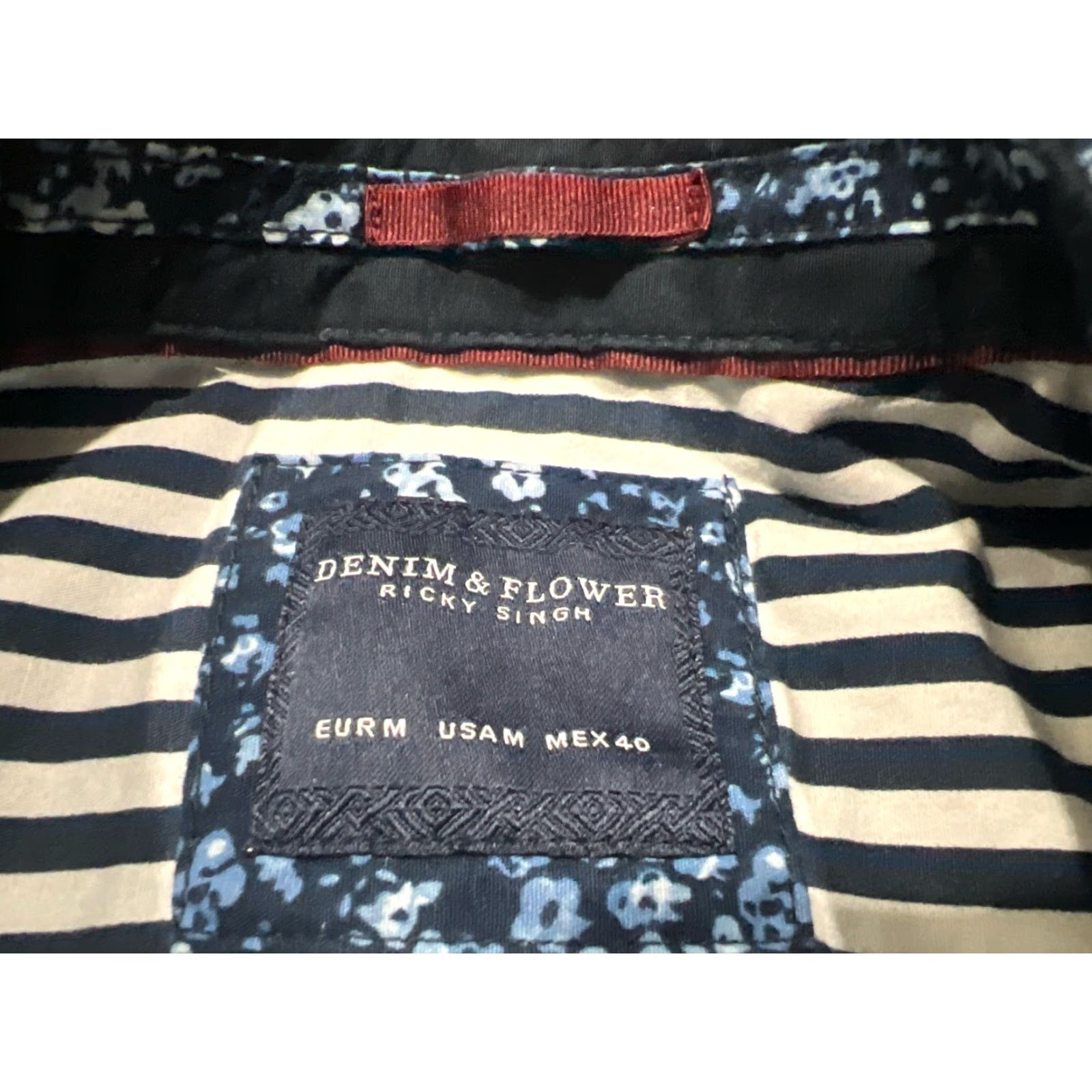 Denime Denim & Flower Shirt Mens SIZE Medium Slim-Fit Blue Flowers Button-Up Short Sleeve Cotton Denim & Flower Shirt Mens Slim-Fit Blue Flowers Size US M / EU 48-50 / 2 - 7 Thumbnail