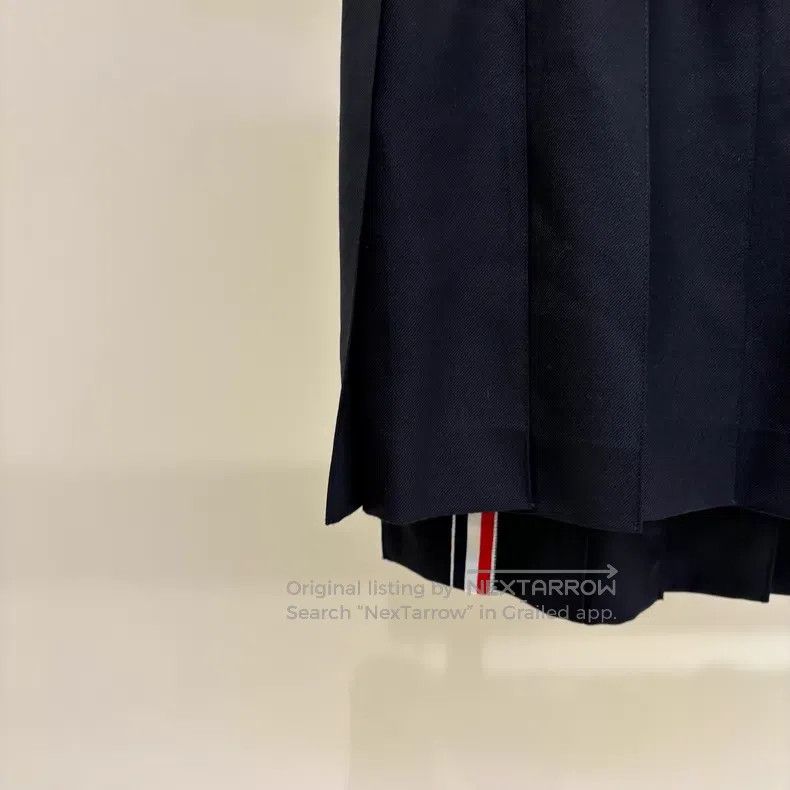 Thom Browne Thom Browne Pleated Skirt with Three-Color Stripe in Dark Size 26" / US 2 / IT 38 - 6 Thumbnail