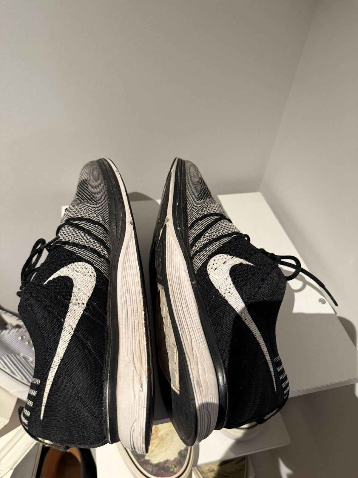 Nike Nike flyknit trainer oreo sz 9 Size US 9 / EU 42 - 5 Thumbnail