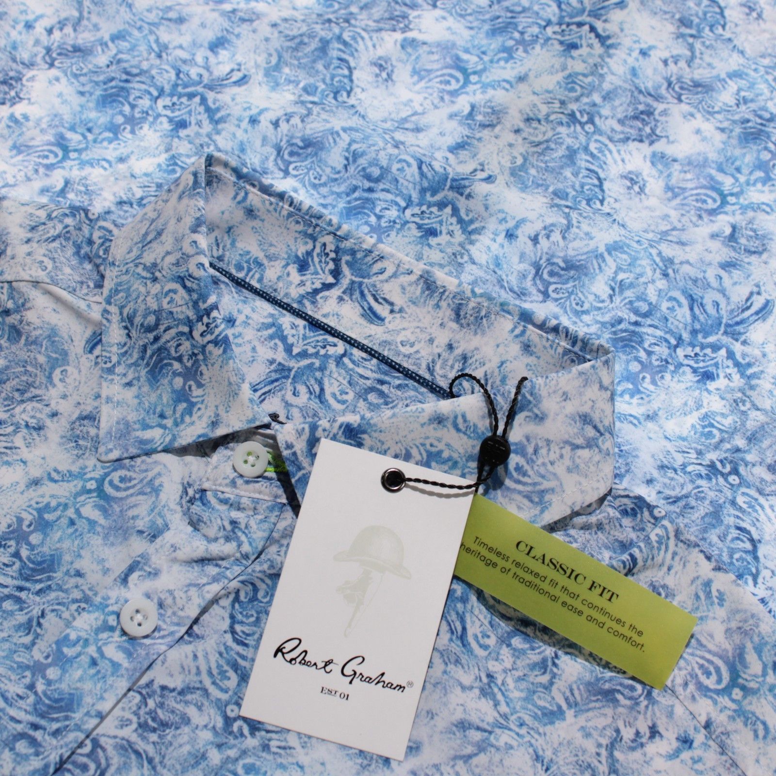 Robert Graham Robert Graham New with tags Shirt Size S US In Blue Size US S / EU 44-46 / 1 - 1 Thumbnail
