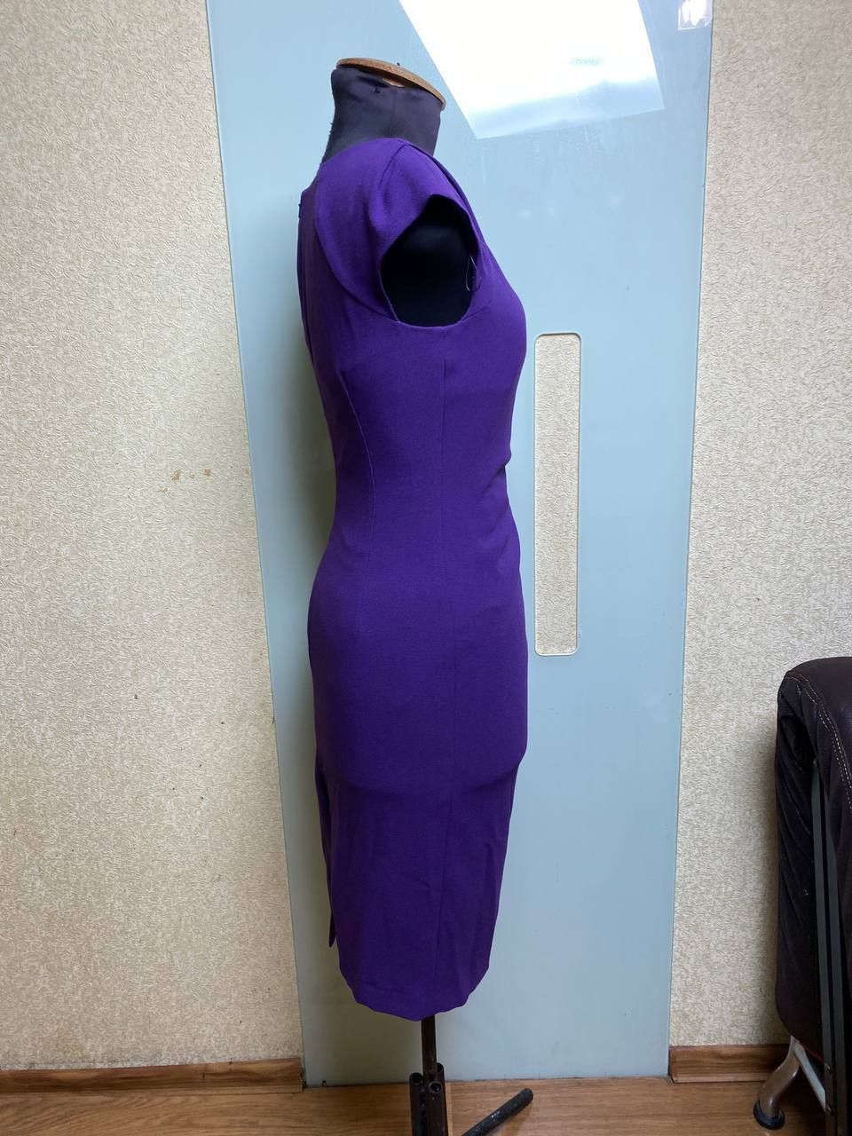 LK Bennett LK Bennett Purple Ruched Davina Worn By Kate Middleton Size M / US 6-8 / IT 42-44 - 2 Thumbnail