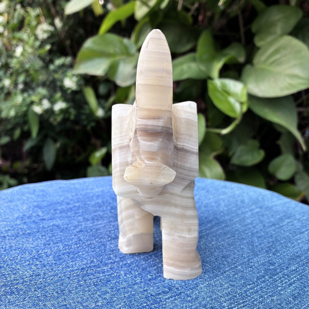 Vintage Hand Carved Elephant Onyx Stone Animal Figurine Trunk Up Size ONE SIZE - 4 Thumbnail